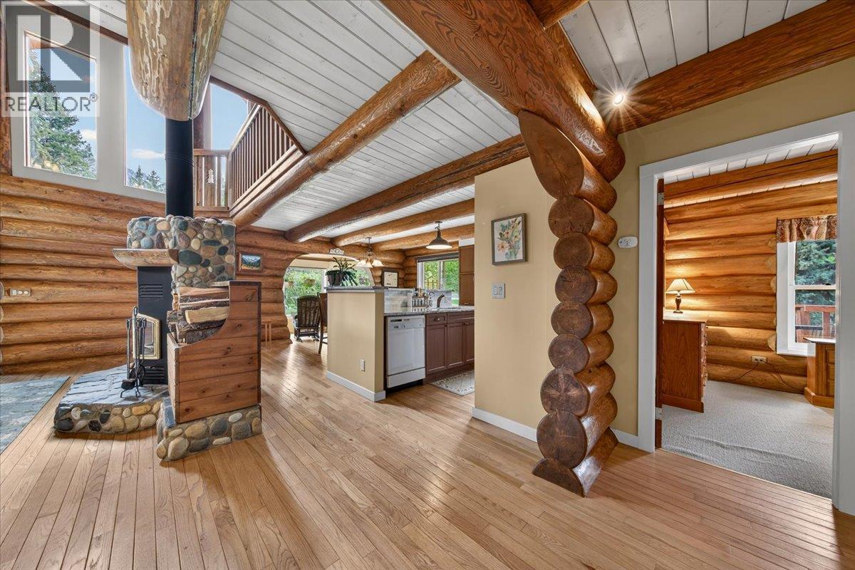 4985 Ogilvey Avenue, Fairmont Hot Springs, British Columbia  V0B 1L1 - Photo 13 - 10387337