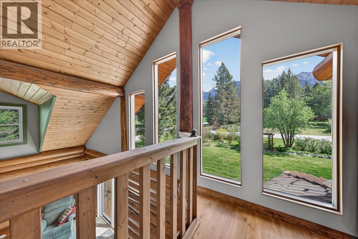 4985 Ogilvey Avenue, Fairmont Hot Springs, British Columbia  V0B 1L1 - Photo 29 - 10387337