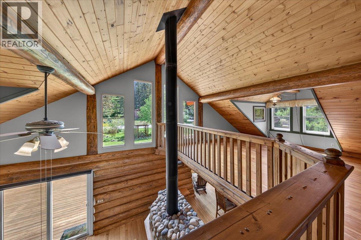 4985 Ogilvey Avenue, Fairmont Hot Springs, British Columbia  V0B 1L1 - Photo 38 - 10387337