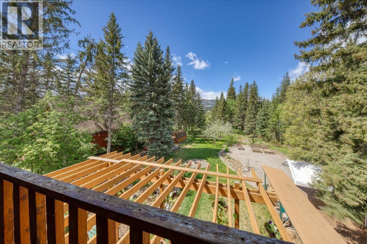 4985 Ogilvey Avenue, Fairmont Hot Springs, British Columbia  V0B 1L1 - Photo 56 - 10387337