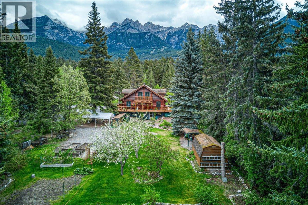 4985 Ogilvey Avenue, Fairmont Hot Springs, British Columbia  V0B 1L1 - Photo 76 - 10387337