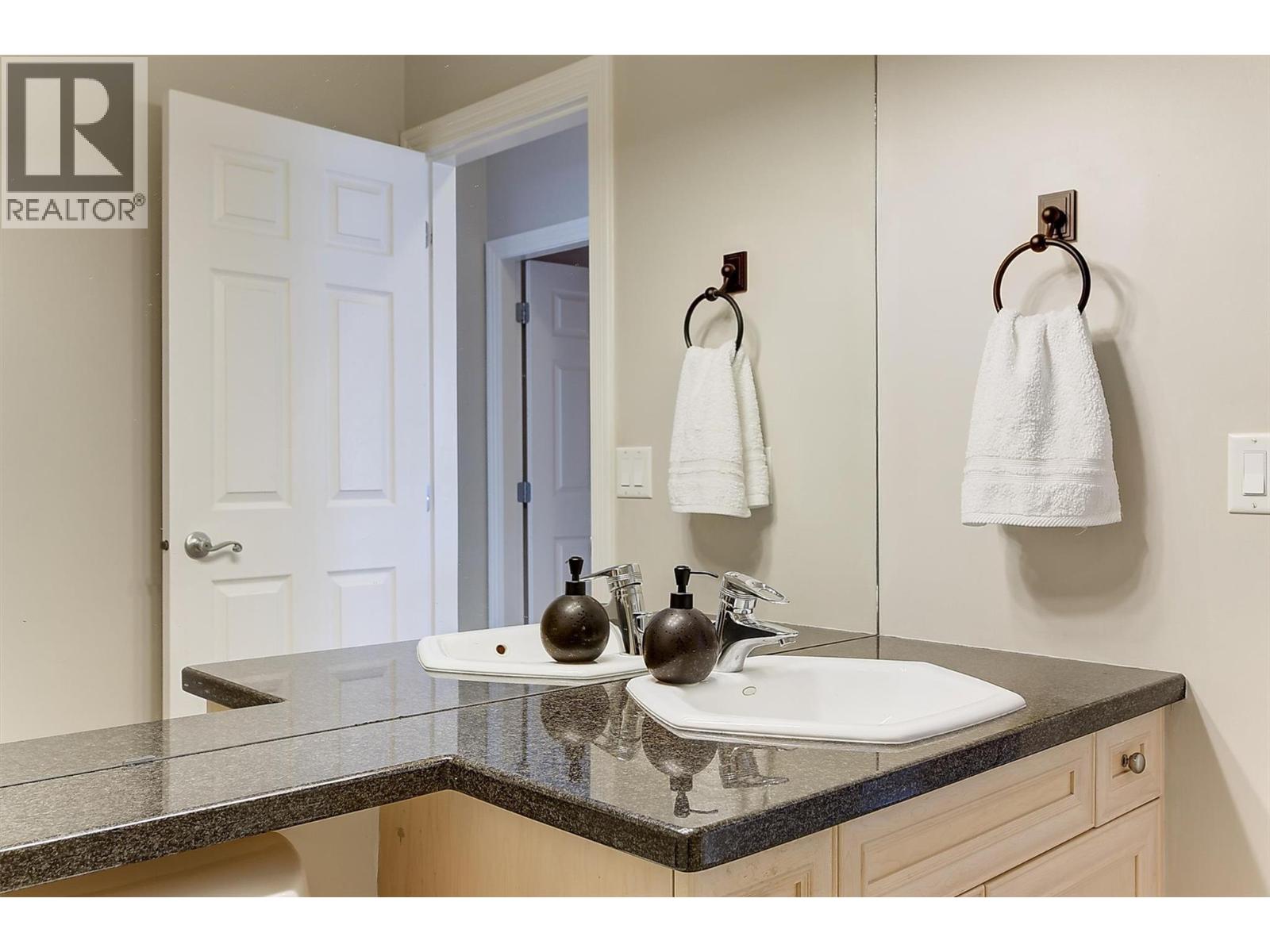 15738 Greenhow Road, Lake Country, British Columbia  V4V 2E6 - Photo 54 - 10387096