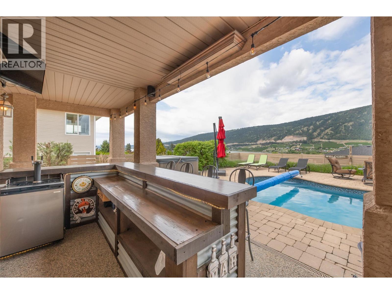 15738 Greenhow Road, Lake Country, British Columbia  V4V 2E6 - Photo 66 - 10387096