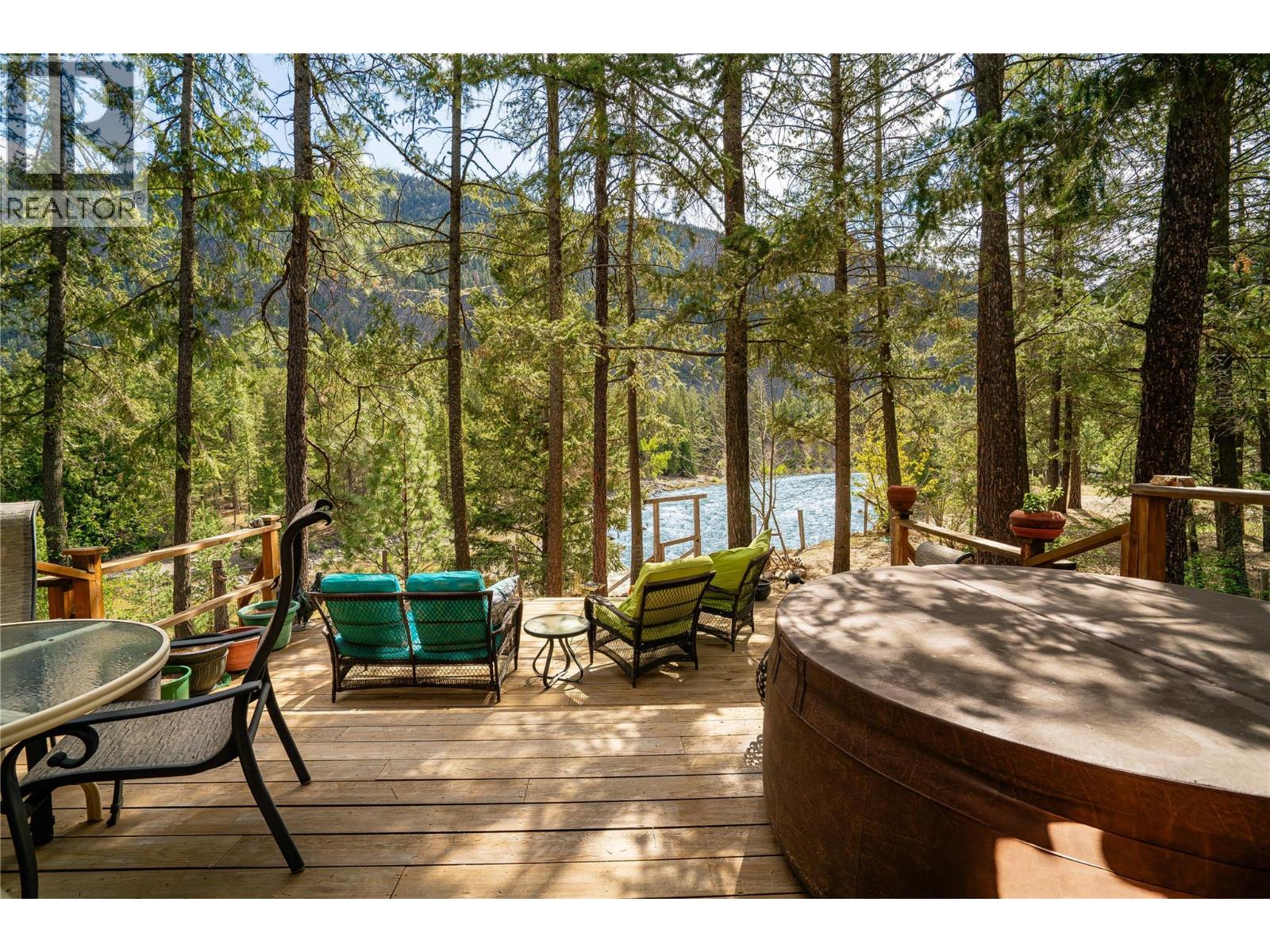 6257 Highway 3, Hedley, British Columbia  V0X 1K0 - Photo 14 - 10387836