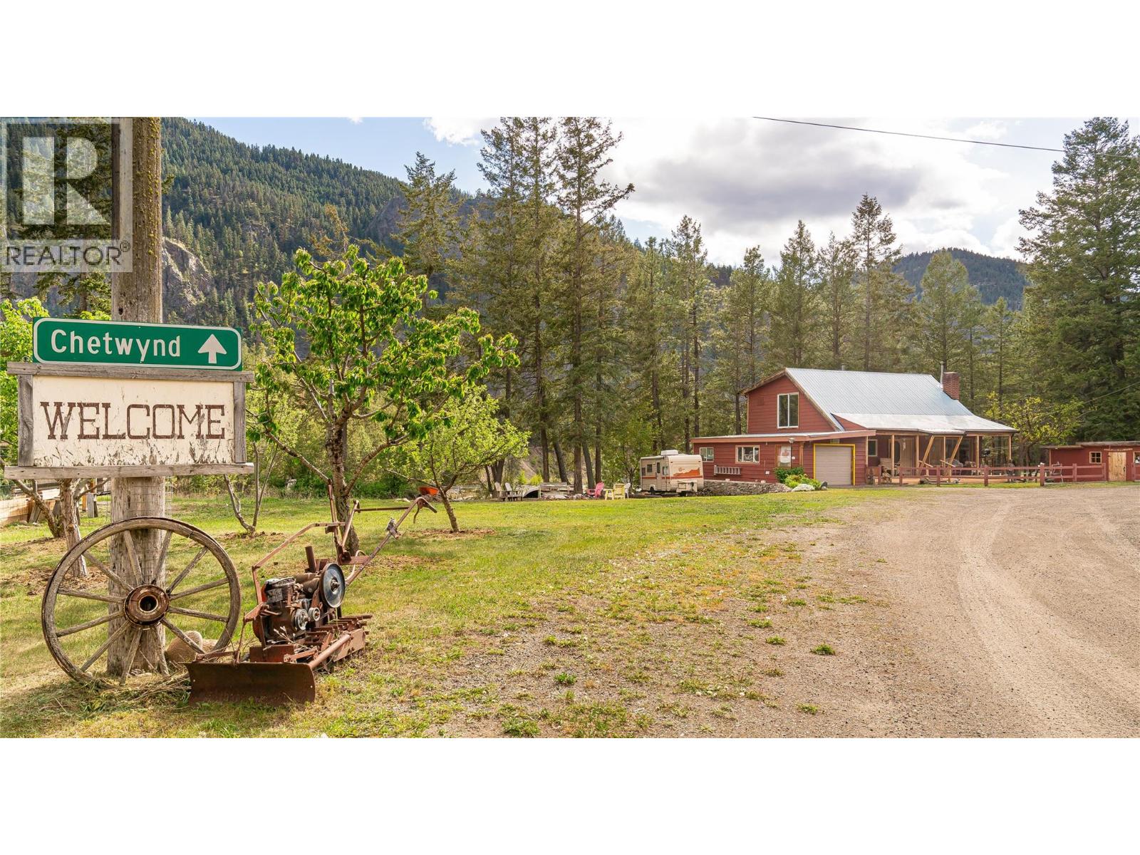 6257 Highway 3, Hedley, British Columbia  V0X 1K0 - Photo 19 - 10387836