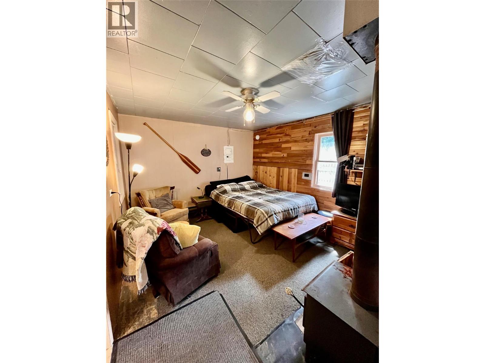 305 8th Avenue Nw, Nakusp, British Columbia  V0G 1R0 - Photo 13 - 10387835