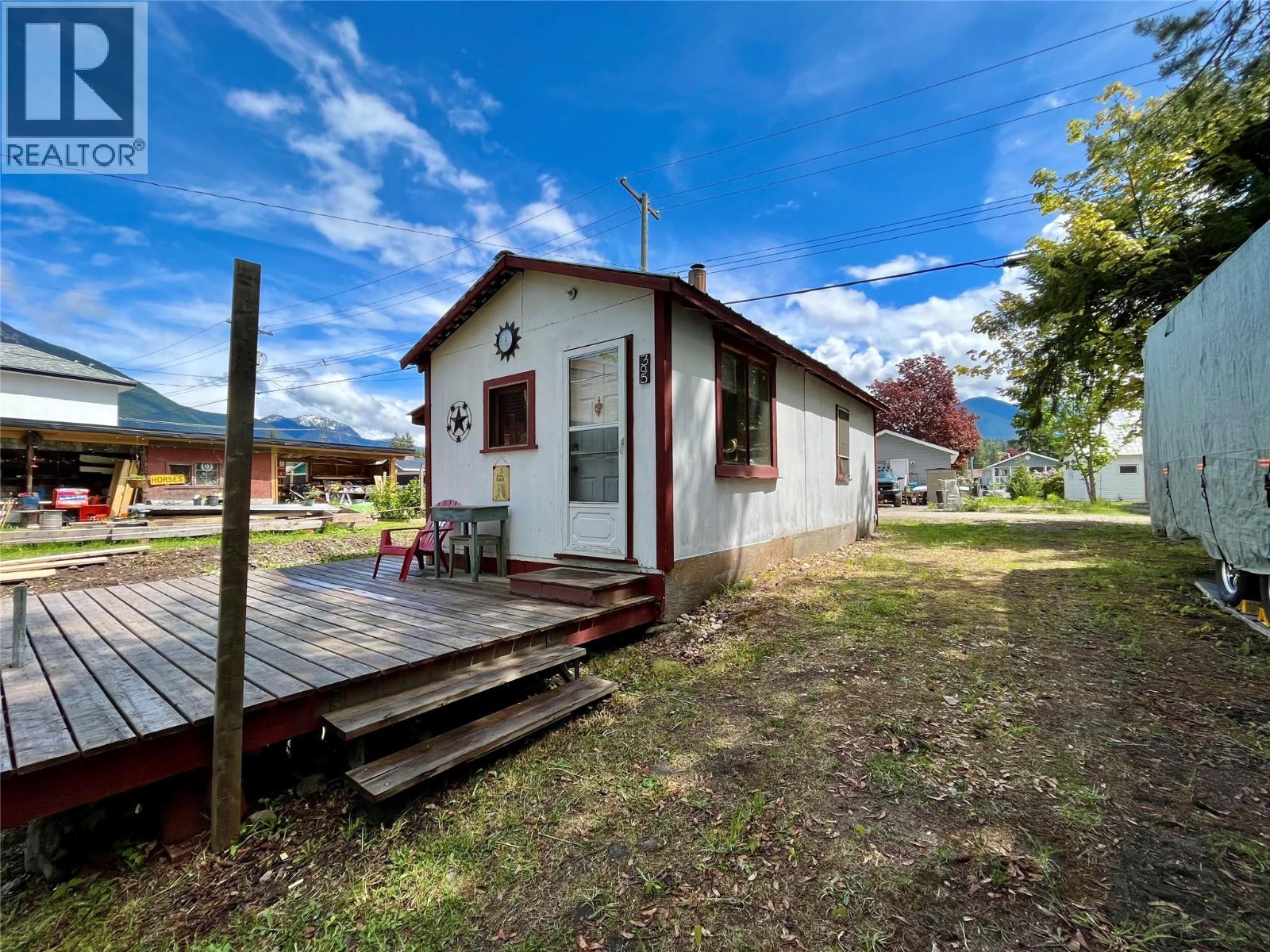 305 8th Avenue Nw, Nakusp, British Columbia  V0G 1R0 - Photo 7 - 10387835
