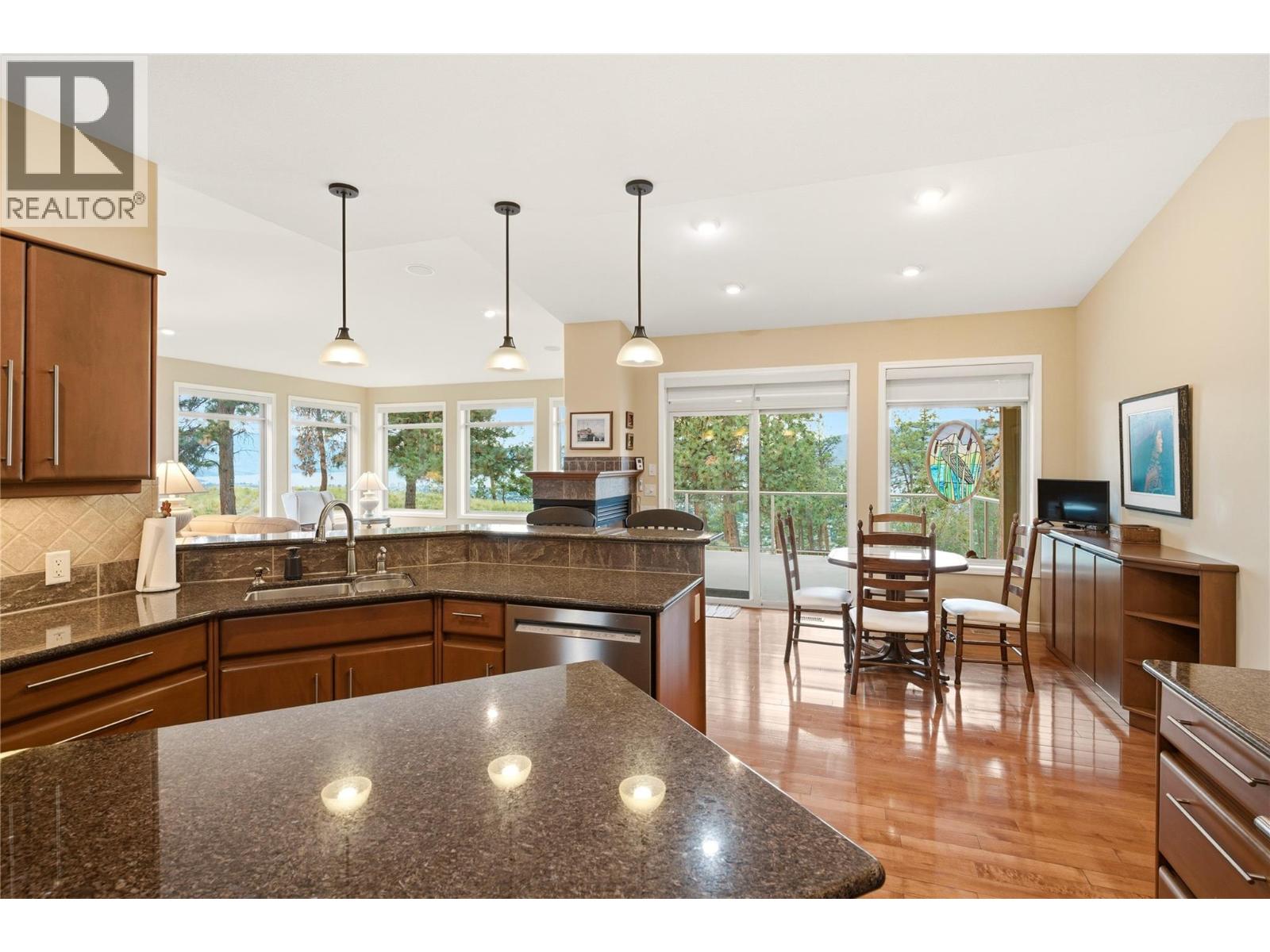 2213 Waddington Court Unit# 20, Kelowna, British Columbia  V1V 2M8 - Photo 13 - 10387703