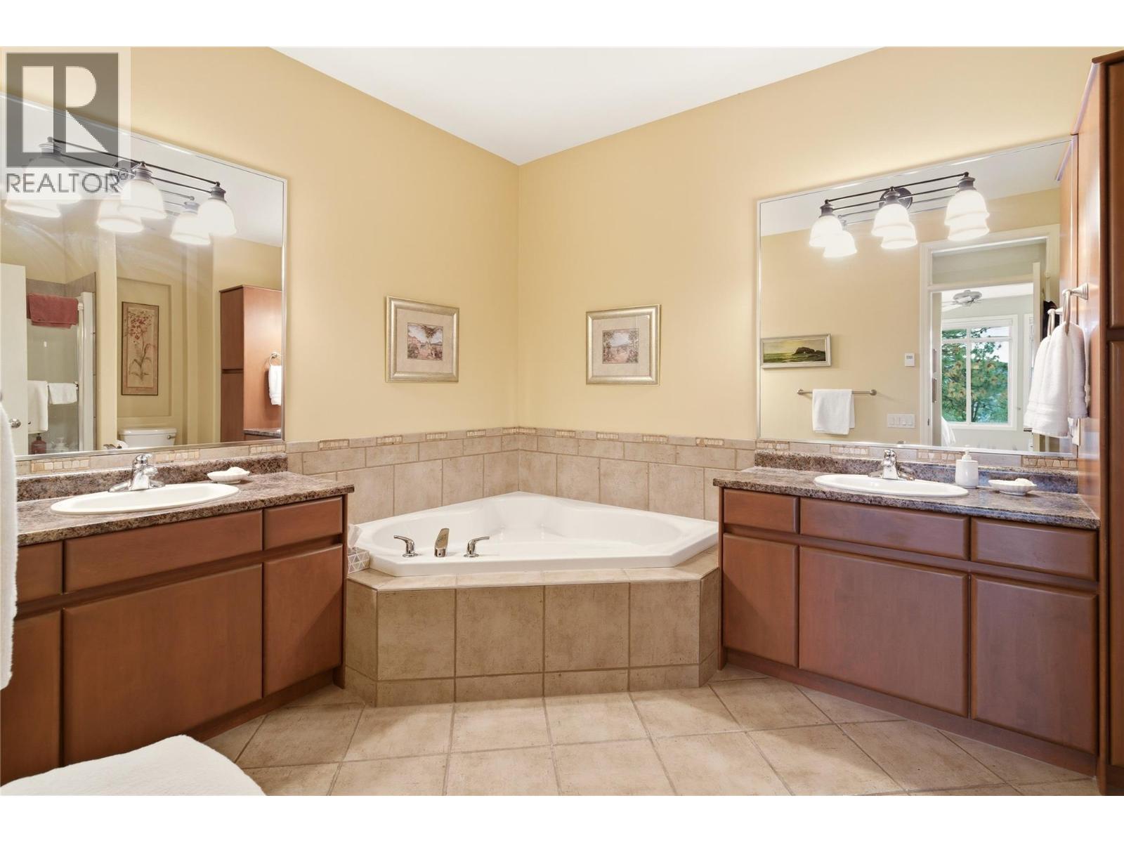 2213 Waddington Court Unit# 20, Kelowna, British Columbia  V1V 2M8 - Photo 21 - 10387703