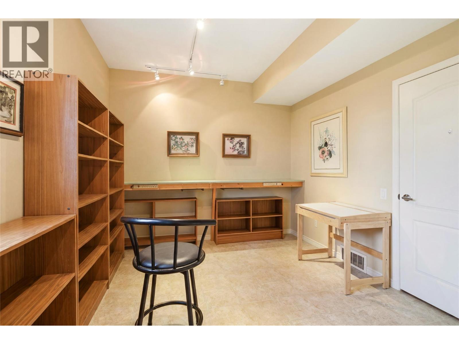2213 Waddington Court Unit# 20, Kelowna, British Columbia  V1V 2M8 - Photo 31 - 10387703