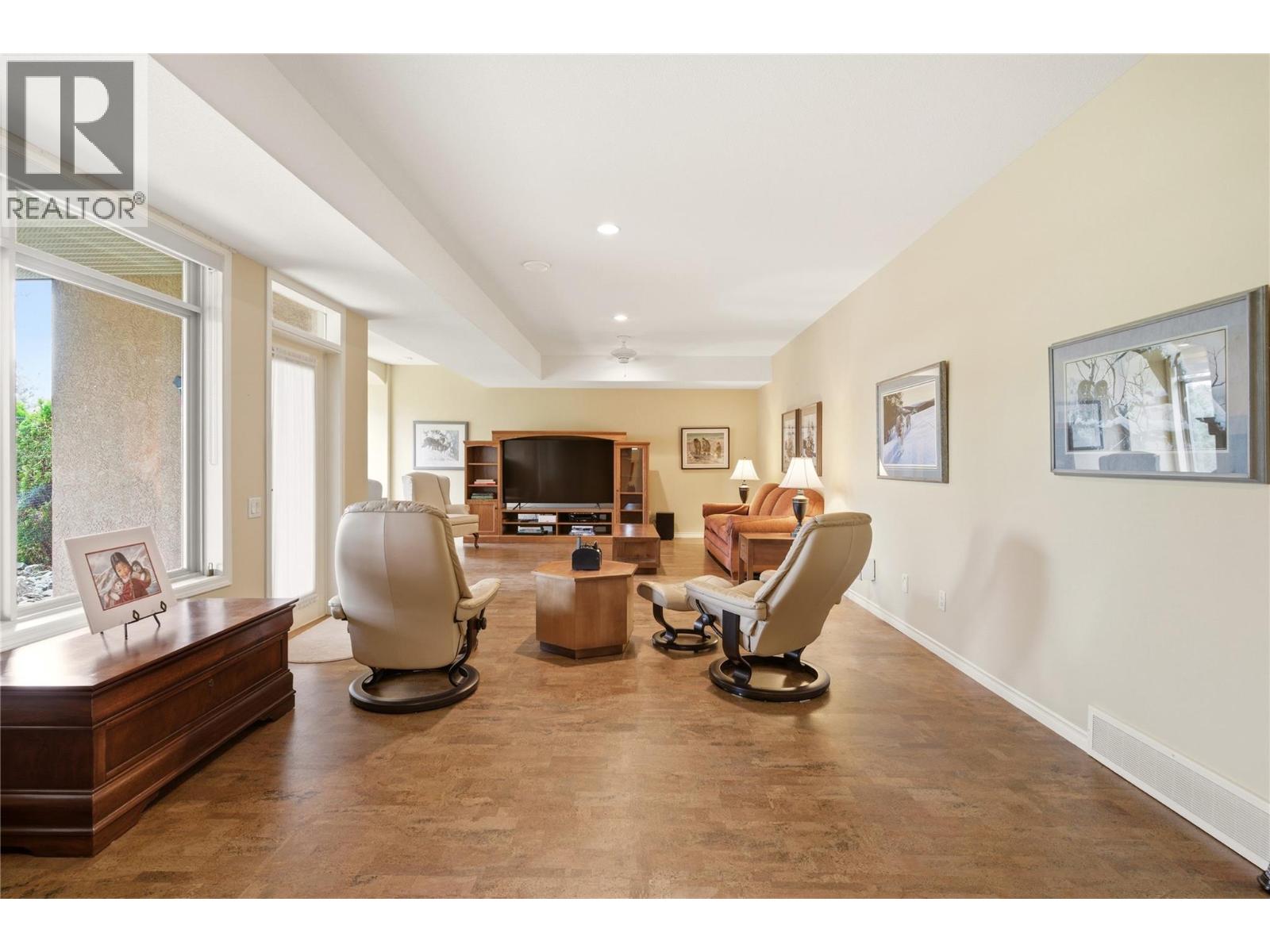 2213 Waddington Court Unit# 20, Kelowna, British Columbia  V1V 2M8 - Photo 37 - 10387703