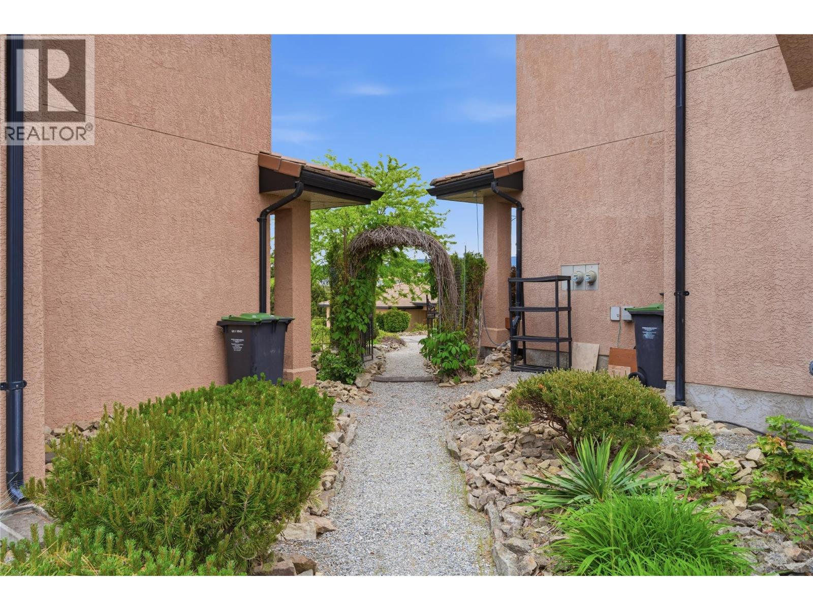 2213 Waddington Court Unit# 20, Kelowna, British Columbia  V1V 2M8 - Photo 56 - 10387703