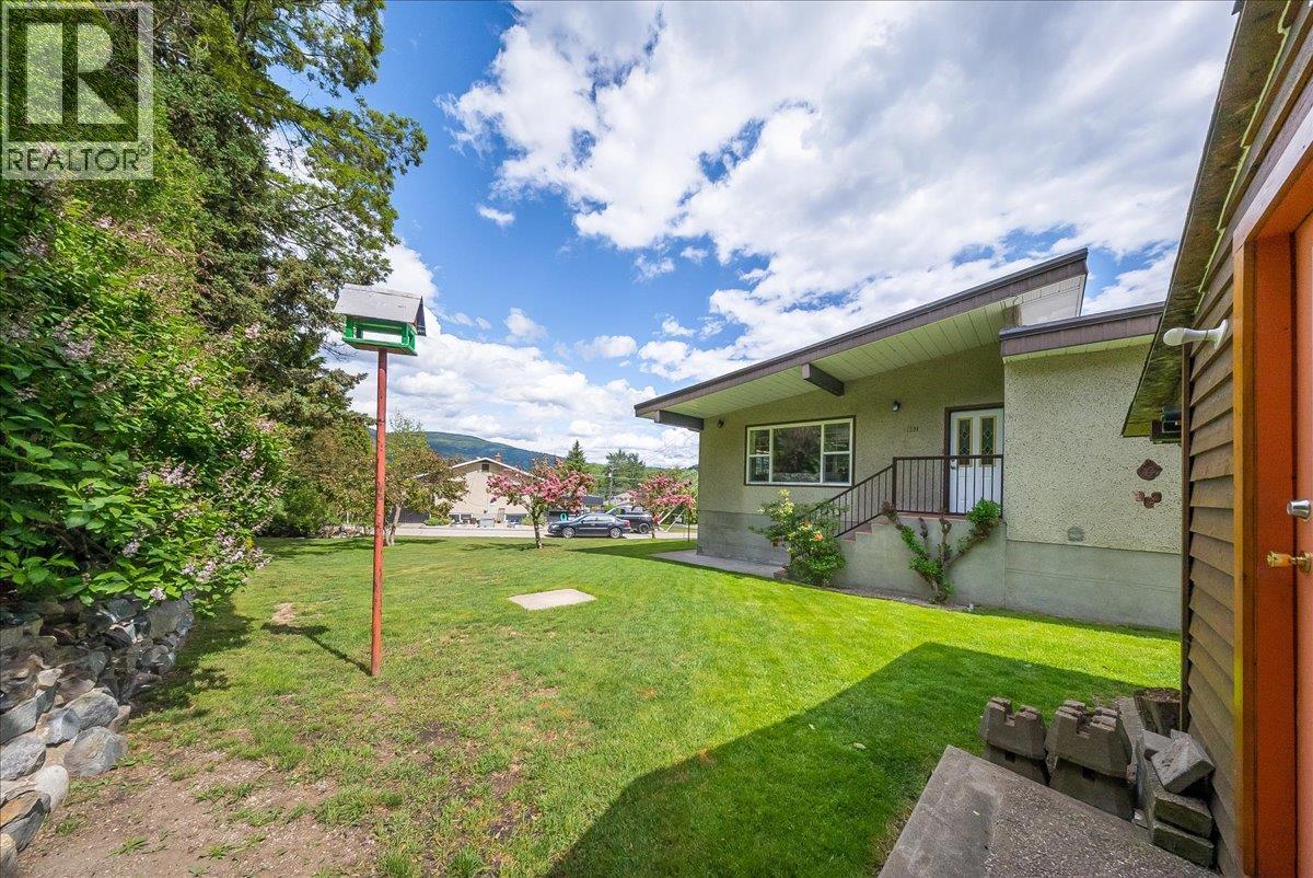 602 Schofield Highway, Warfield, British Columbia  V1R 2G8 - Photo 40 - 10387614
