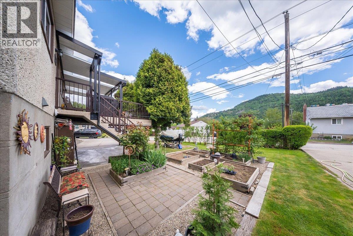 602 Schofield Highway, Warfield, British Columbia  V1R 2G8 - Photo 46 - 10387614