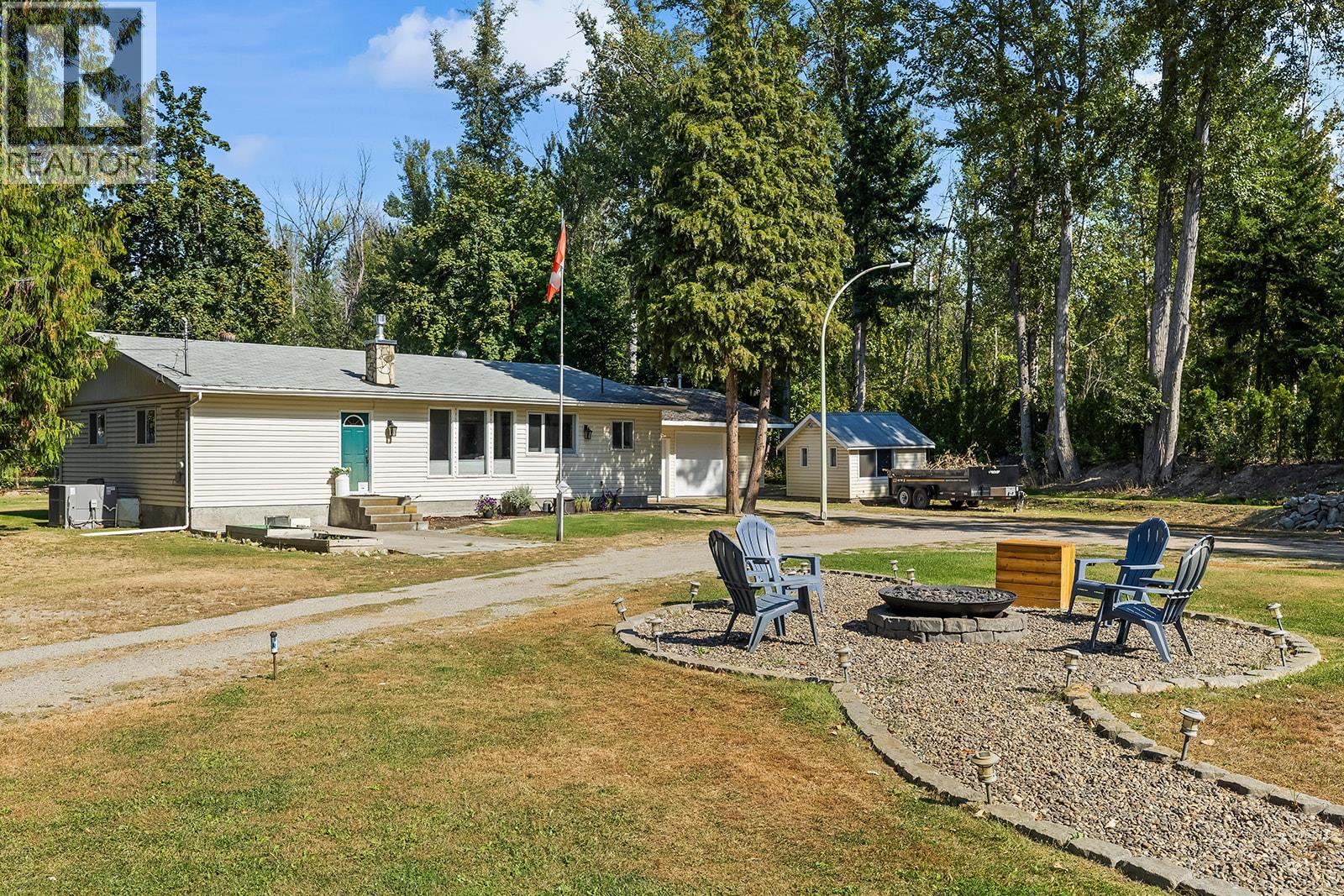 2239 Mayer Road, kelowna, British Columbia