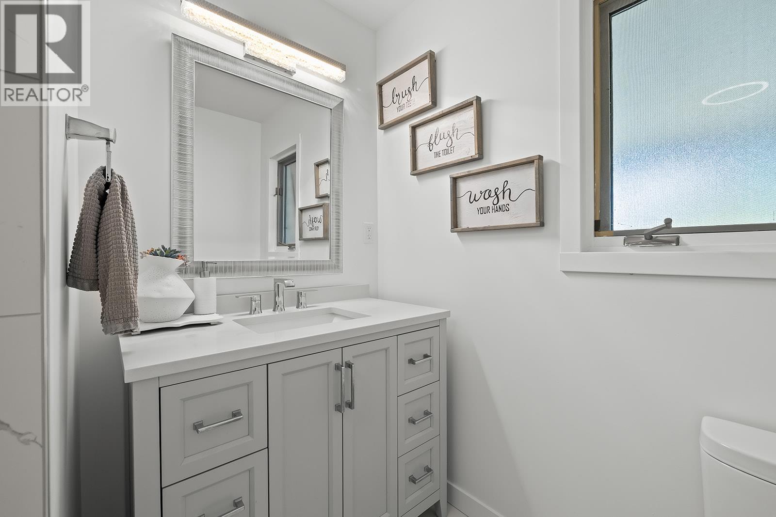 2239 Mayer Road, Kelowna, British Columbia  V1W 2G2 - Photo 31 - 10387807
