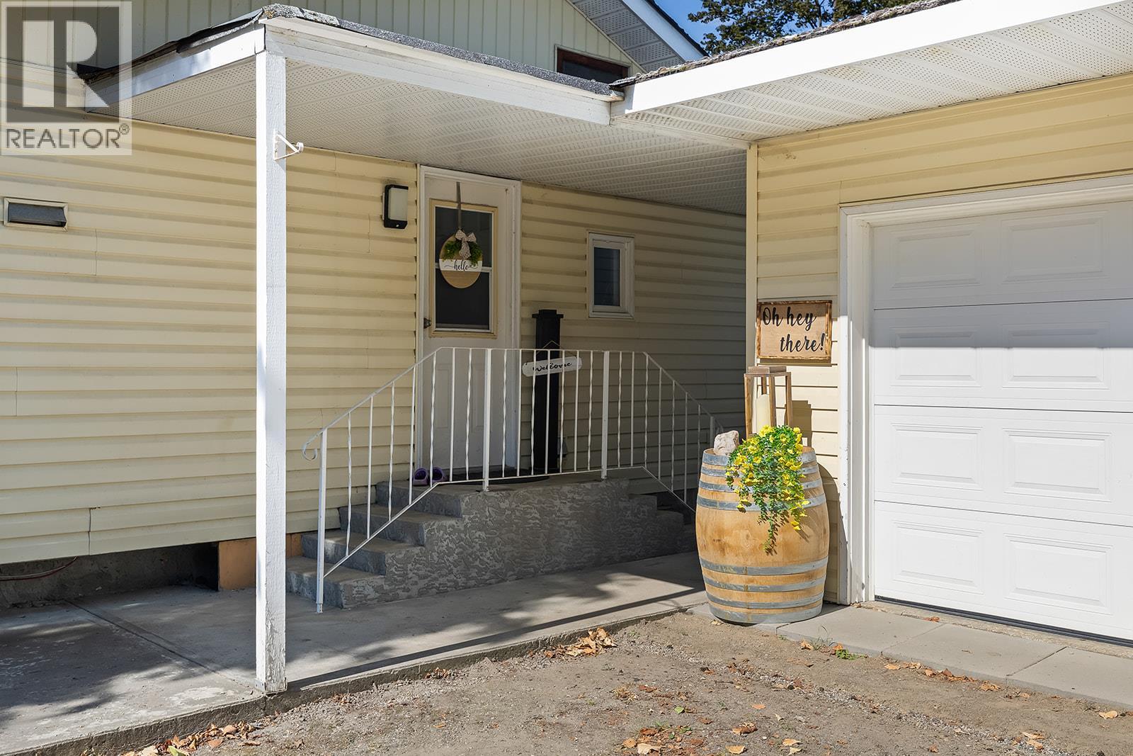 2239 Mayer Road, Kelowna, British Columbia  V1W 2G2 - Photo 36 - 10387807