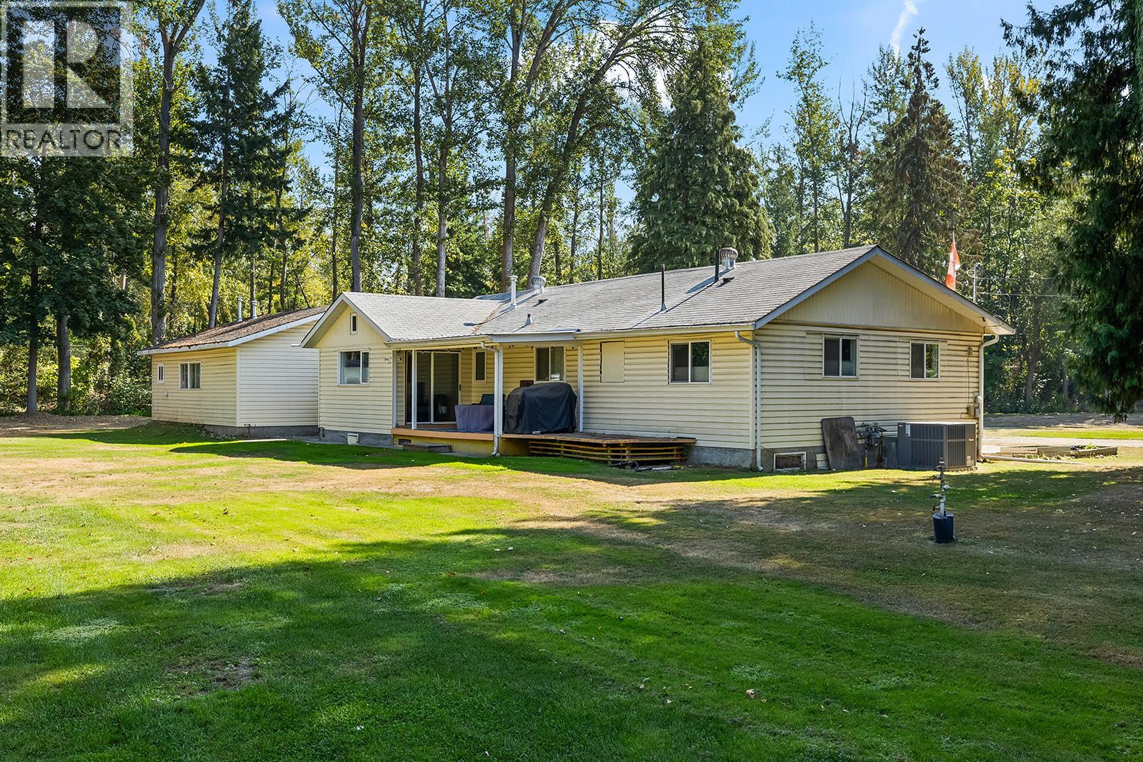 2239 Mayer Road, Kelowna, British Columbia  V1W 2G2 - Photo 37 - 10387807