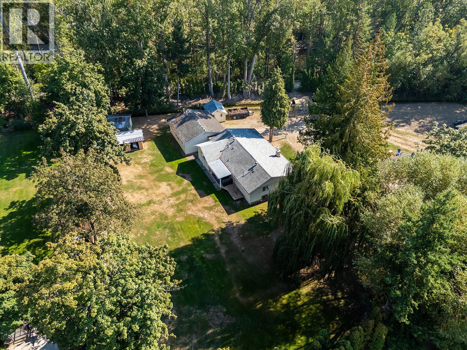 2239 Mayer Road, Kelowna, British Columbia  V1W 2G2 - Photo 46 - 10387807
