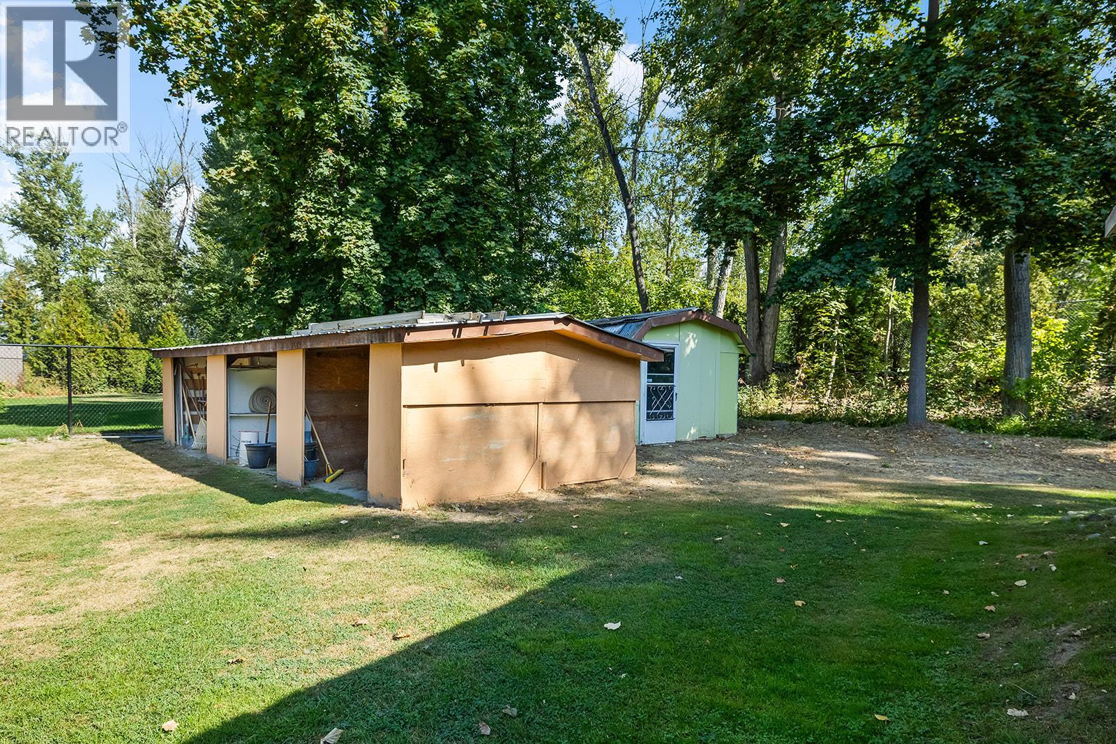 2239 Mayer Road, Kelowna, British Columbia  V1W 2G2 - Photo 48 - 10387807