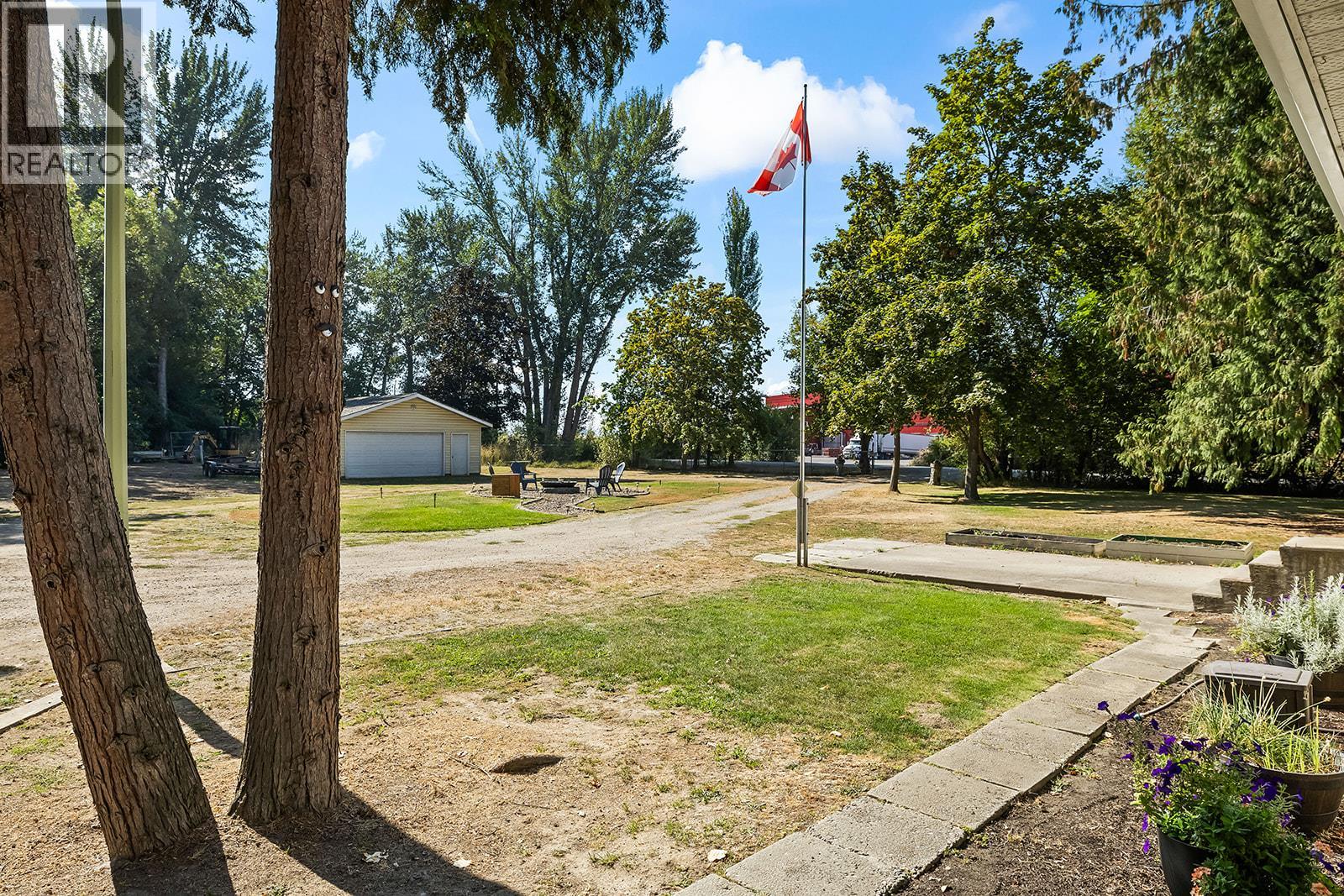 2239 Mayer Road, Kelowna, British Columbia  V1W 2G2 - Photo 9 - 10387807