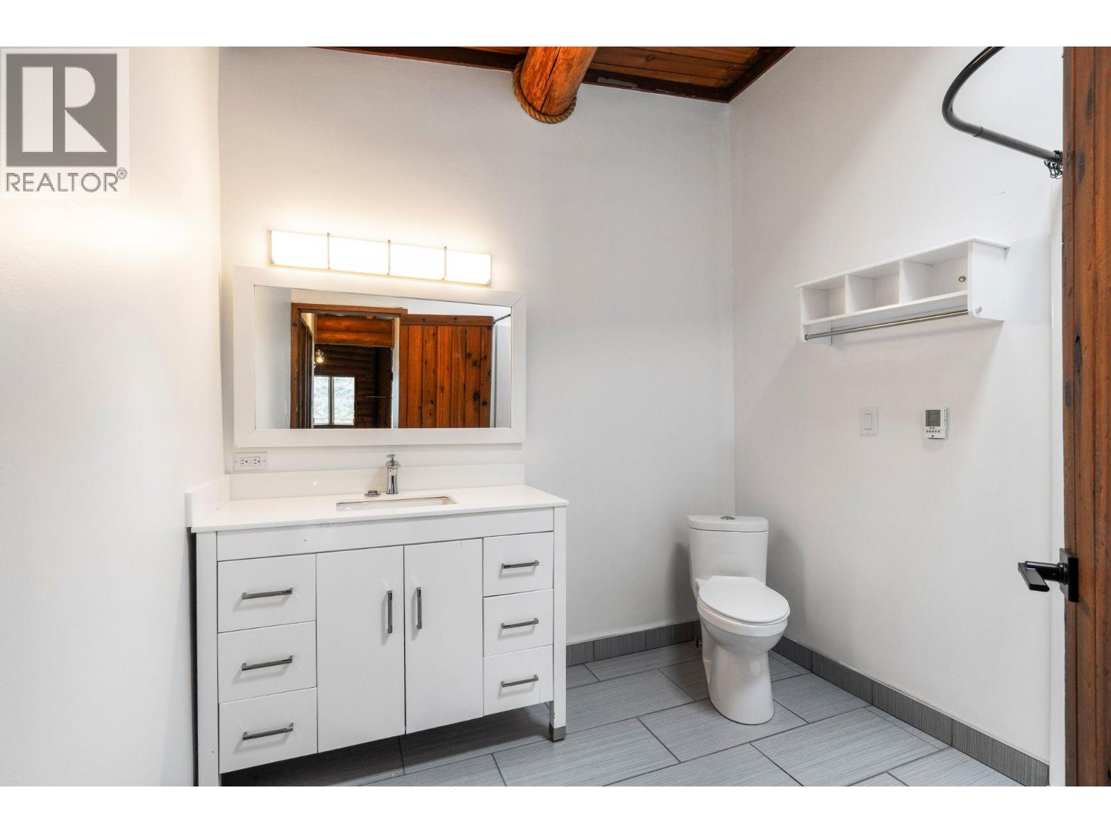 5773 Sunnybrae Canoe Point Road, Tappen, British Columbia  V0E 2X1 - Photo 32 - 10386387