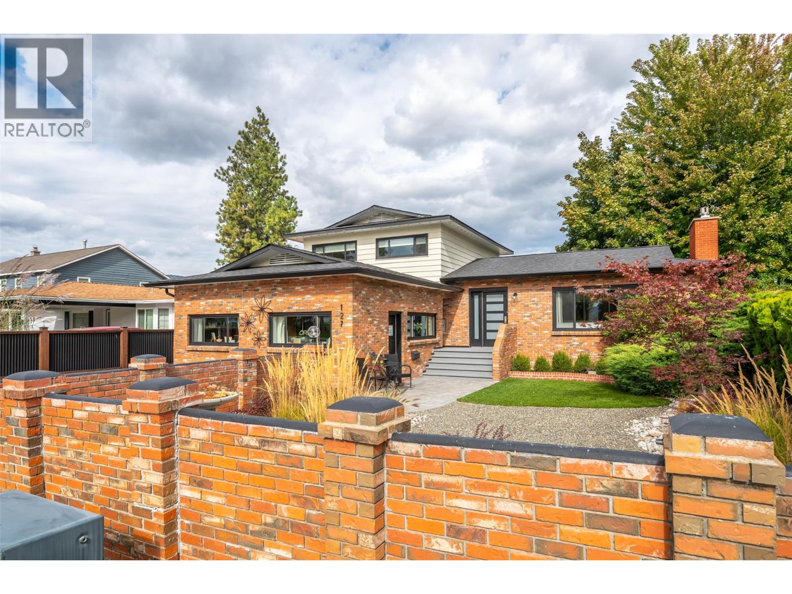 127 Elm Avenue, Penticton, British Columbia  V2A 3W1 - Photo 2 - 10387838