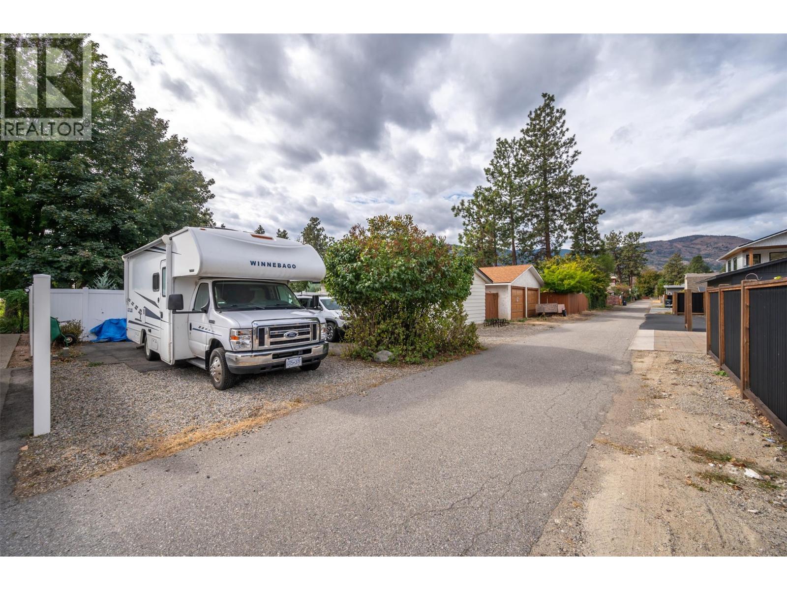 127 Elm Avenue, Penticton, British Columbia  V2A 3W1 - Photo 43 - 10387838