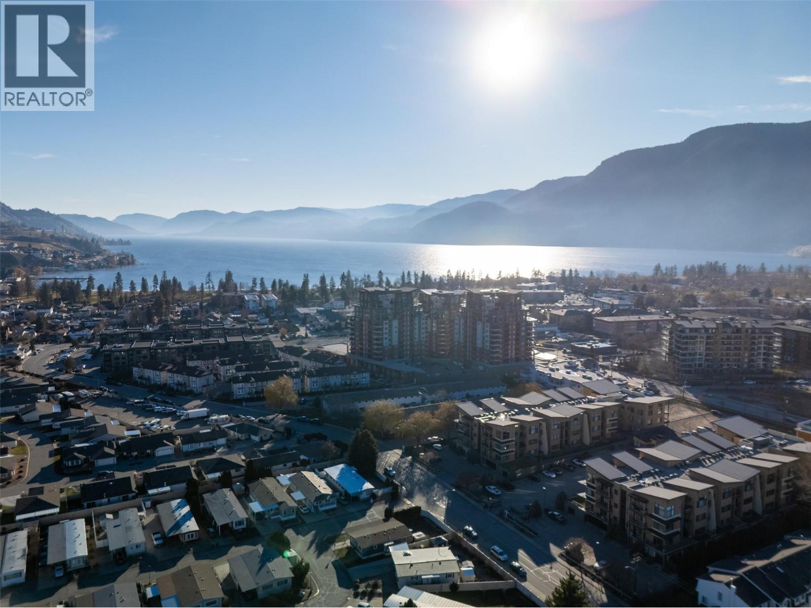 3313 Wilson Street Unit# 404, Penticton, British Columbia  V2A 8J3 - Photo 1 - 10387518