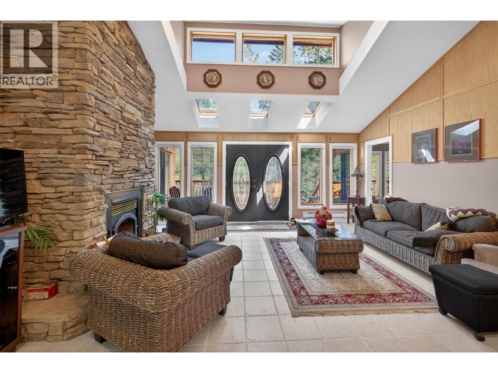 6035 Columbia Lake Road, Fairmont Hot Springs, British Columbia  V0B 1L1 - Photo 14 - 10387851