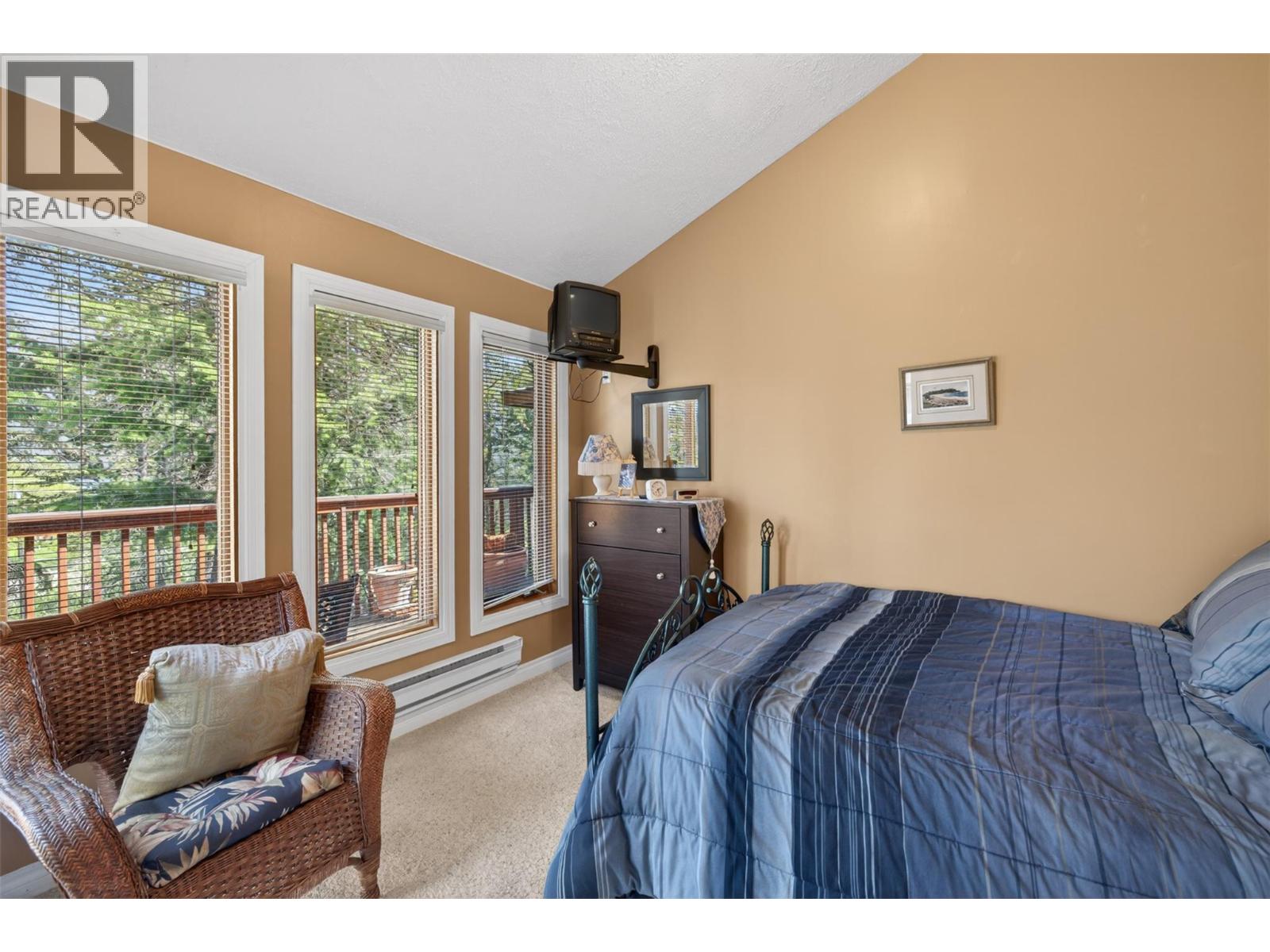6035 Columbia Lake Road, Fairmont Hot Springs, British Columbia  V0B 1L1 - Photo 19 - 10387851