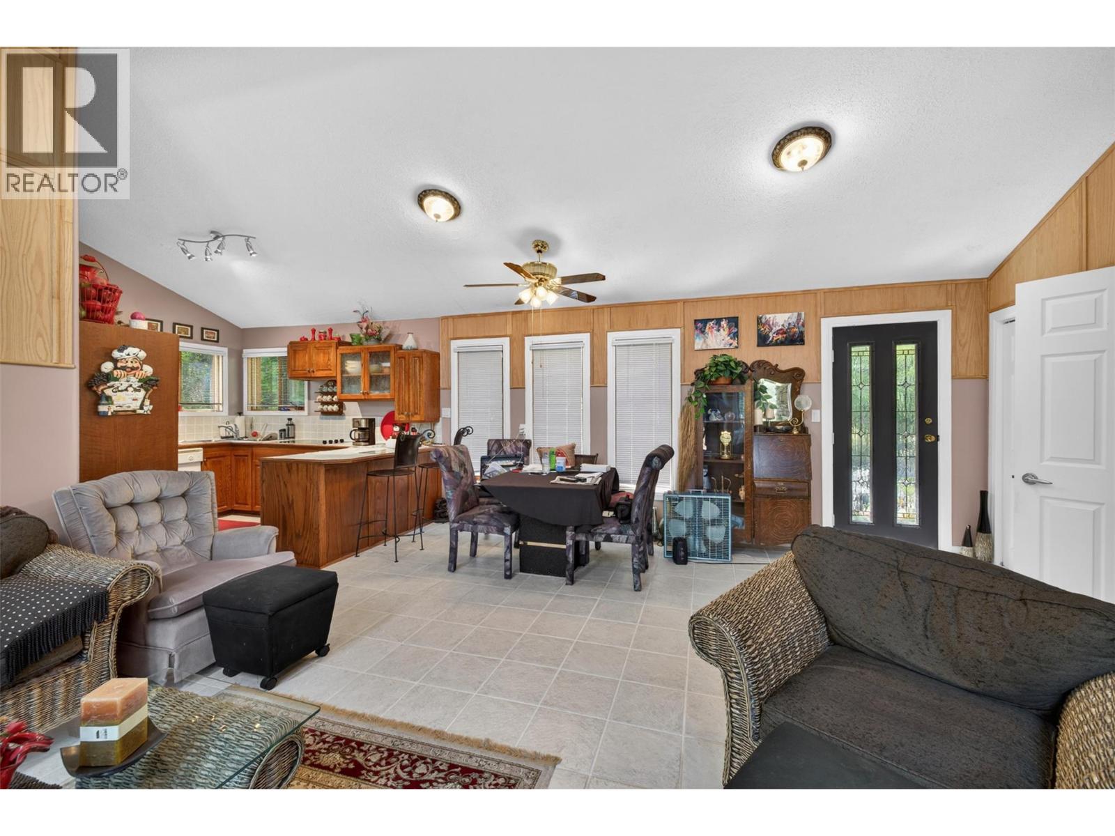 6035 Columbia Lake Road, Fairmont Hot Springs, British Columbia  V0B 1L1 - Photo 22 - 10387851