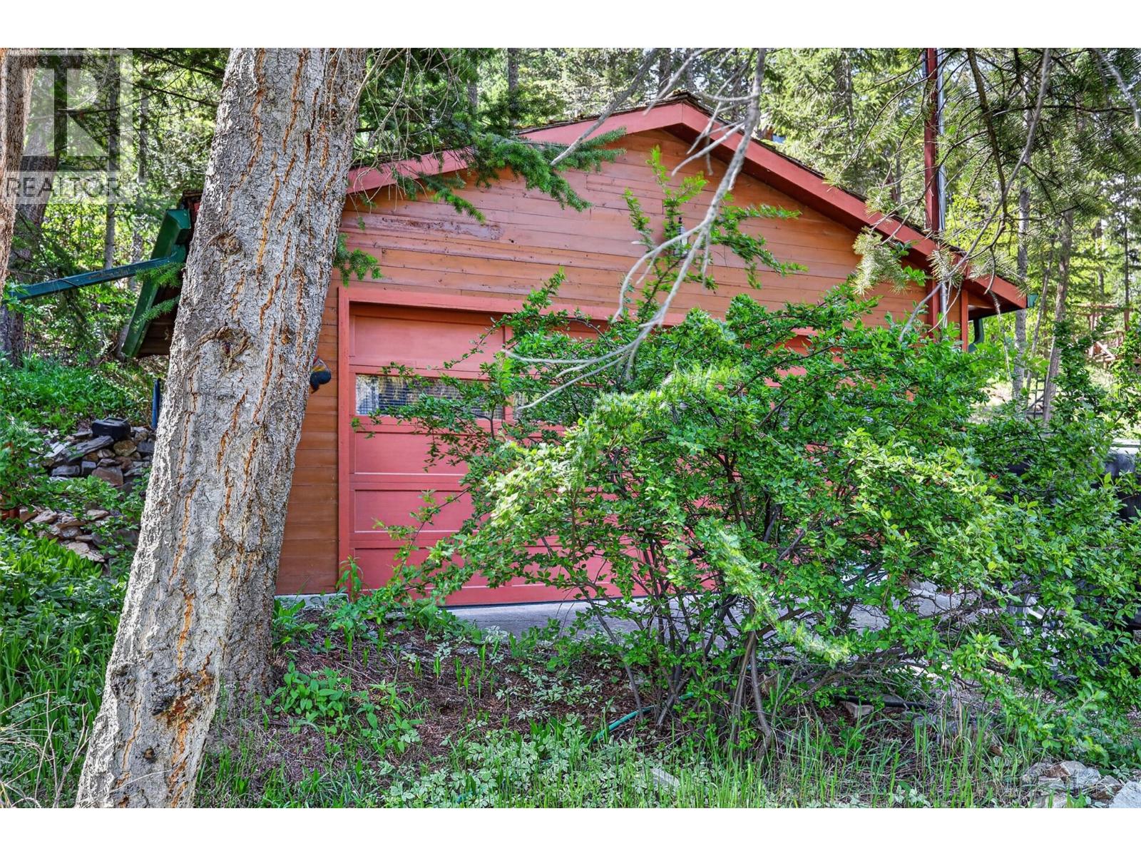 6035 Columbia Lake Road, Fairmont Hot Springs, British Columbia  V0B 1L1 - Photo 44 - 10387851