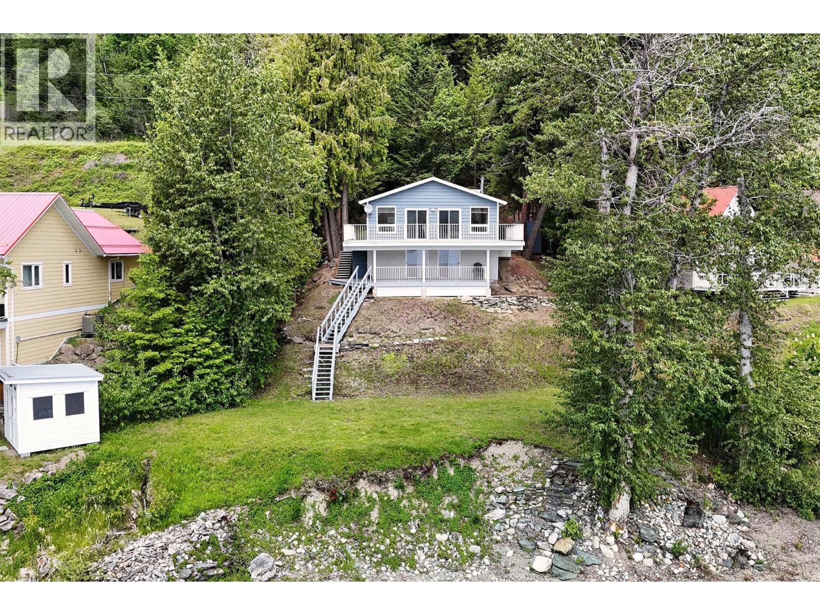 8298 Squilax Anglemont Road, Anglemont, British Columbia  V0E 1M8 - Photo 2 - 10387858
