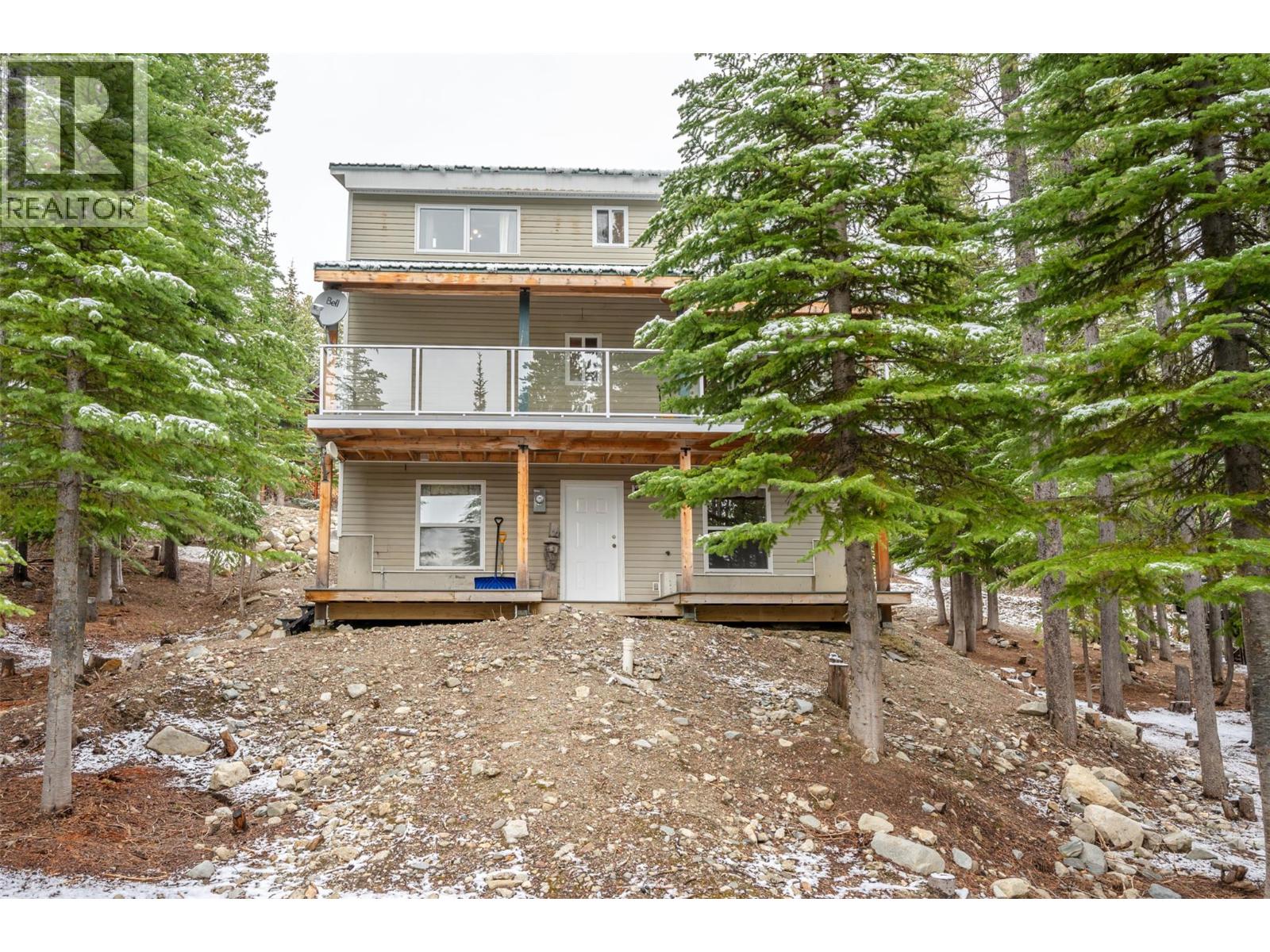 270 Cougar Road, Oliver, British Columbia  V0H 1T8 - Photo 1 - 10387832