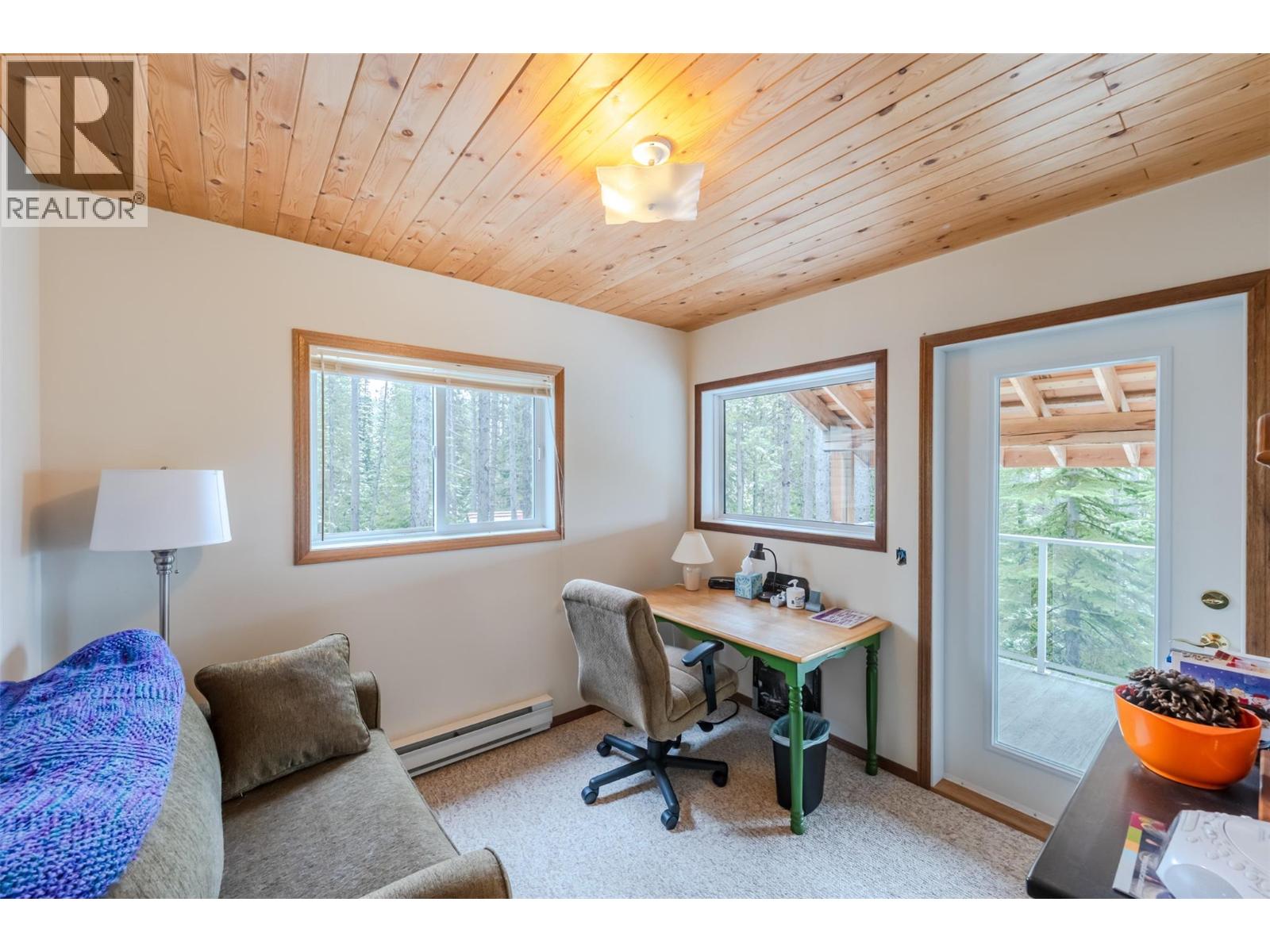 270 Cougar Road, Oliver, British Columbia  V0H 1T8 - Photo 14 - 10387832