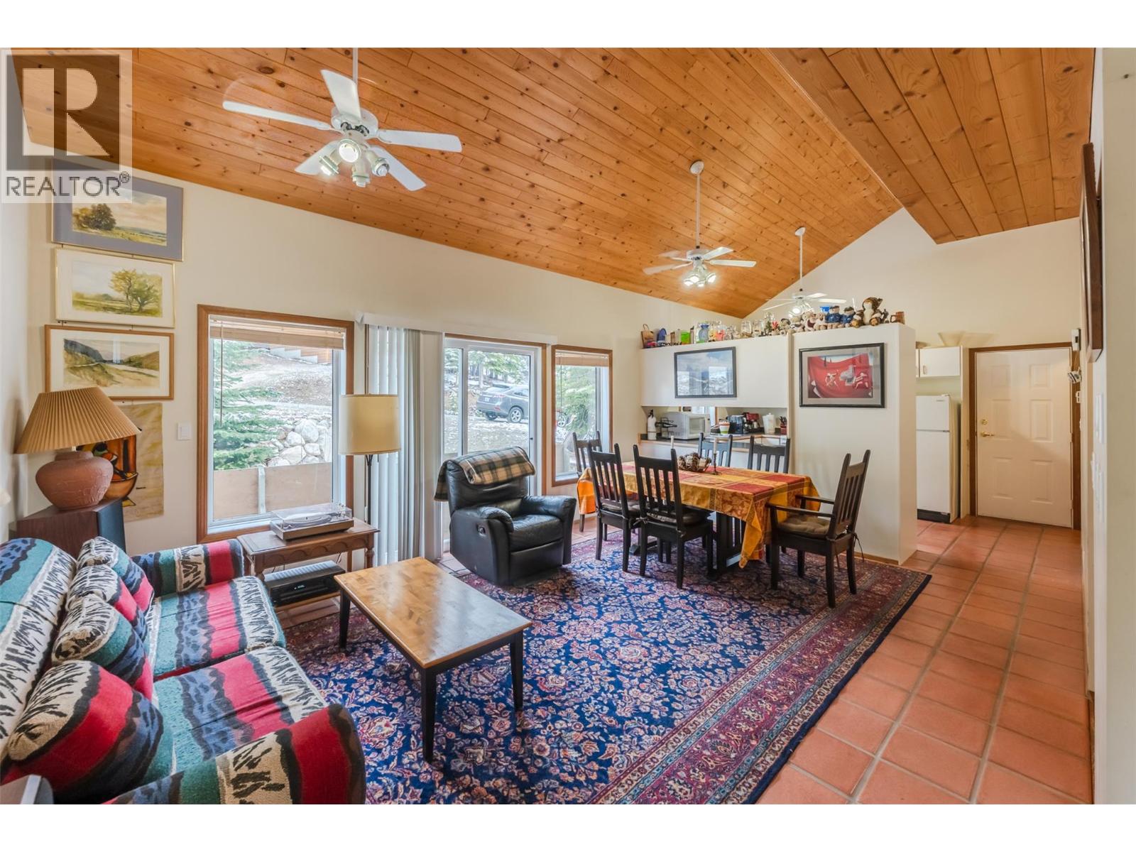 270 Cougar Road, Oliver, British Columbia  V0H 1T8 - Photo 6 - 10387832