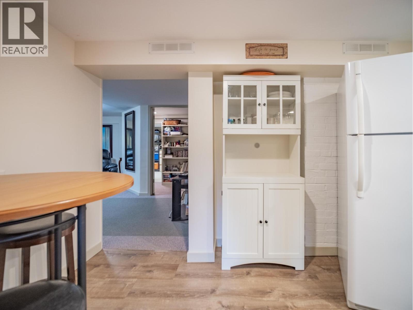 869 Schreiner Street, Kamloops, British Columbia  V2B 5V6 - Photo 34 - 10387728