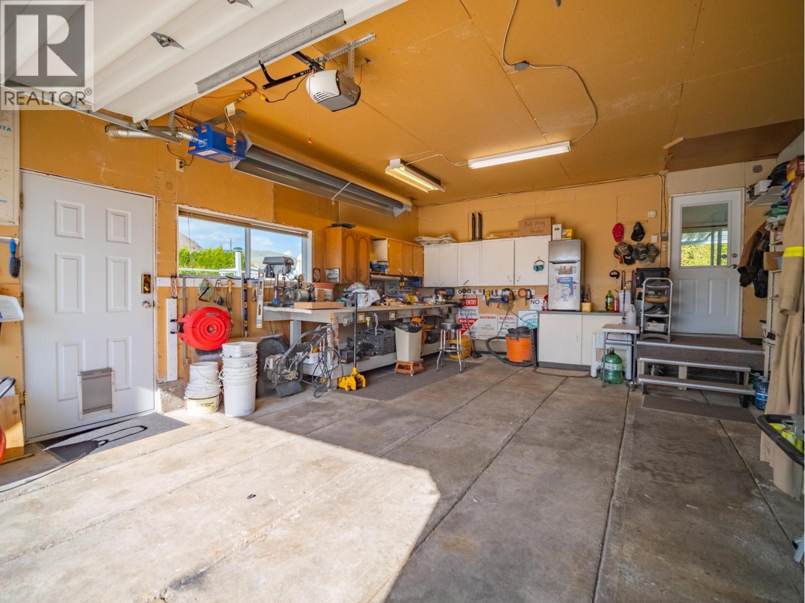 869 Schreiner Street, Kamloops, British Columbia  V2B 5V6 - Photo 40 - 10387728