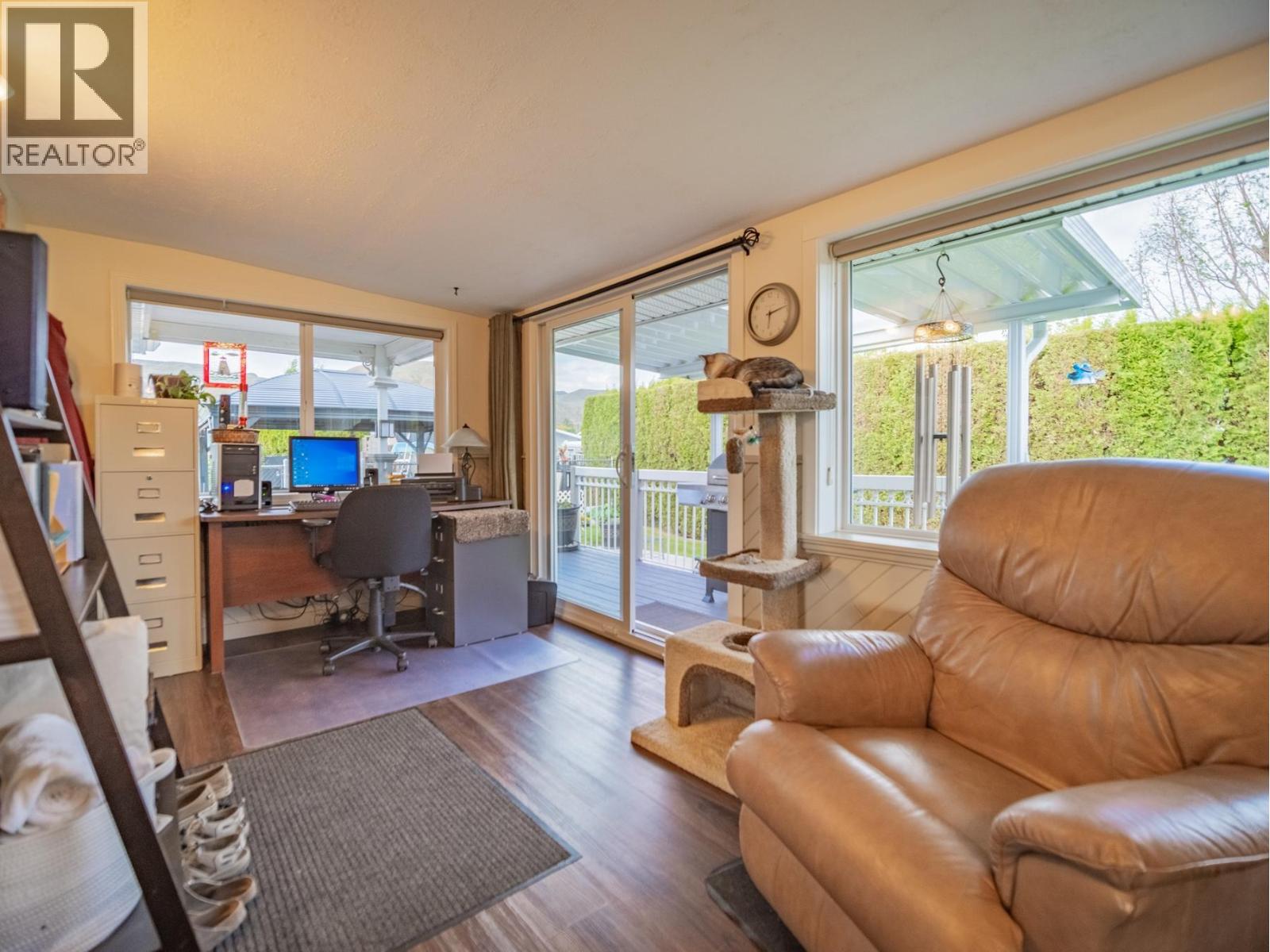 869 Schreiner Street, Kamloops, British Columbia  V2B 5V6 - Photo 8 - 10387728