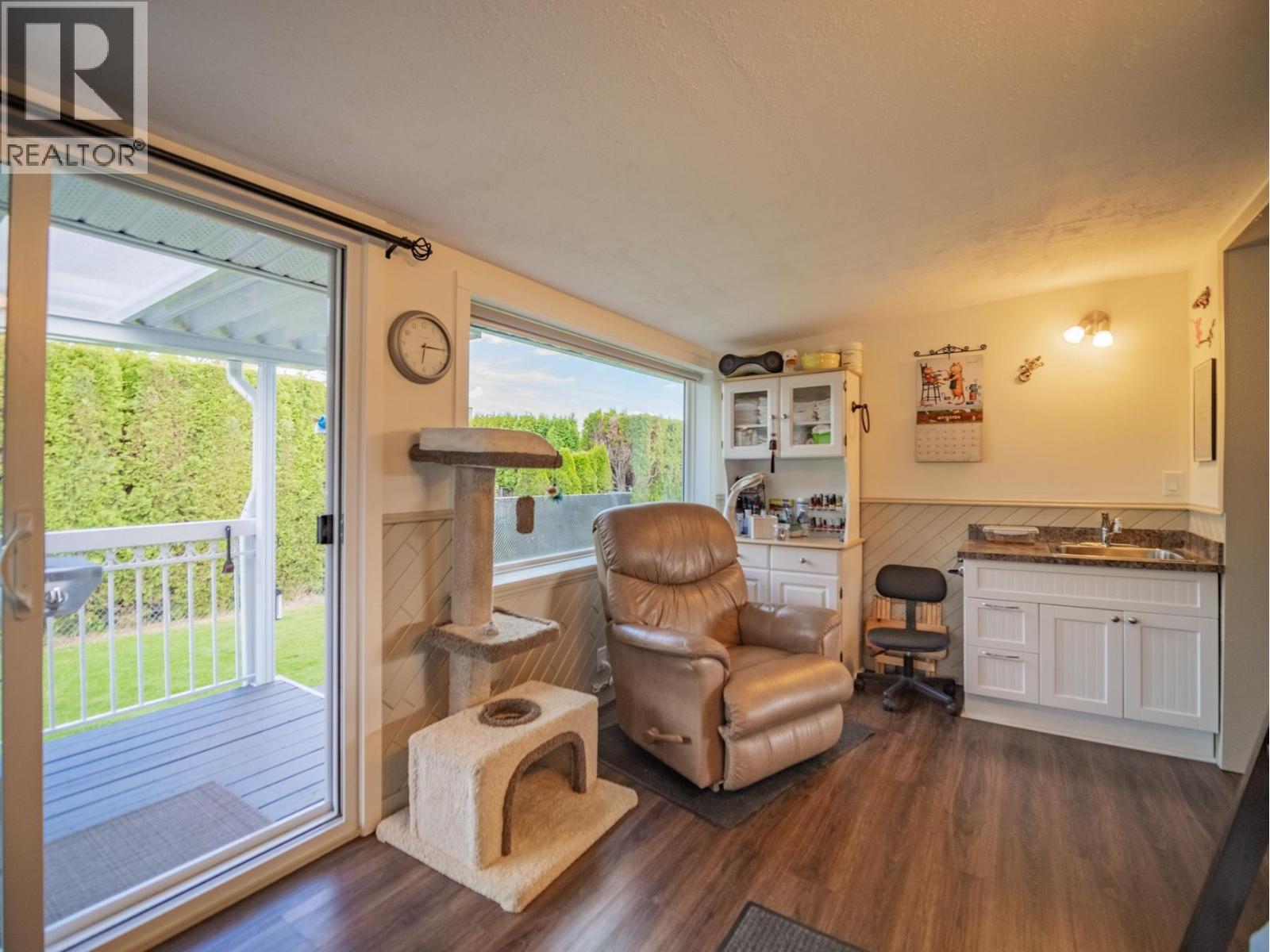 869 Schreiner Street, Kamloops, British Columbia  V2B 5V6 - Photo 9 - 10387728