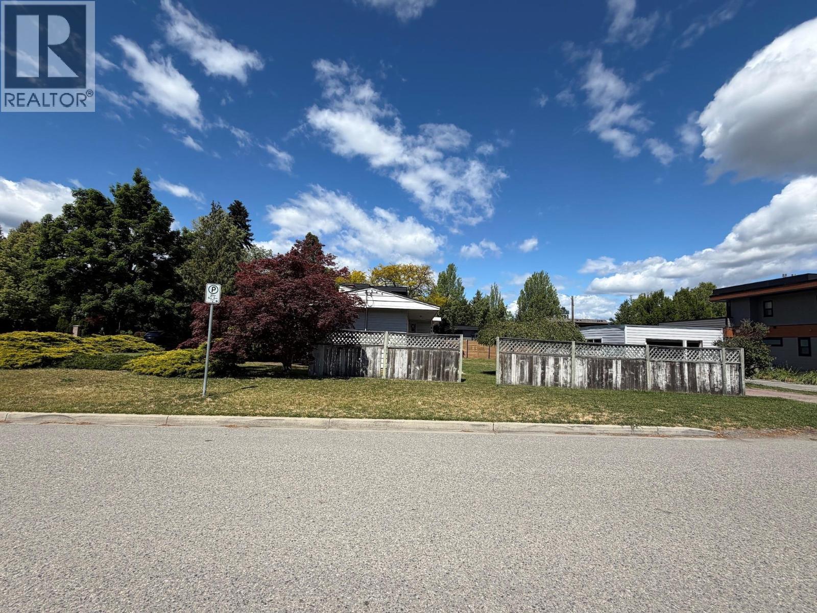 2041 Abbott Street, Kelowna, British Columbia  V1Y 1C4 - Photo 10 - 10387898