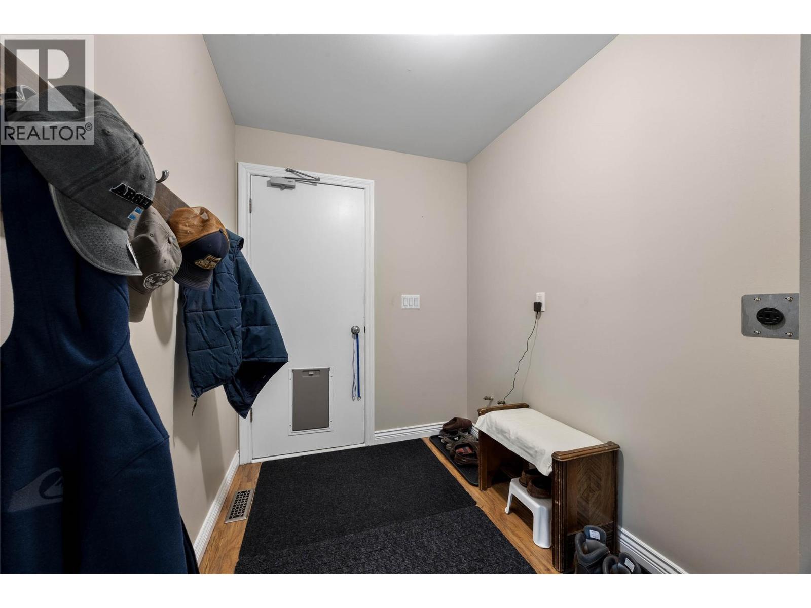 3084 Dohm Road, Kamloops, British Columbia  V2B 7L8 - Photo 39 - 10387646