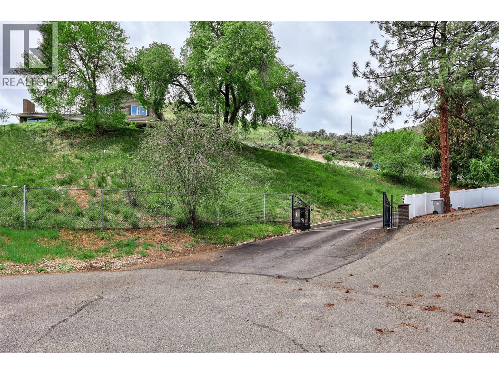 3084 Dohm Road, Kamloops, British Columbia  V2B 7L8 - Photo 73 - 10387646