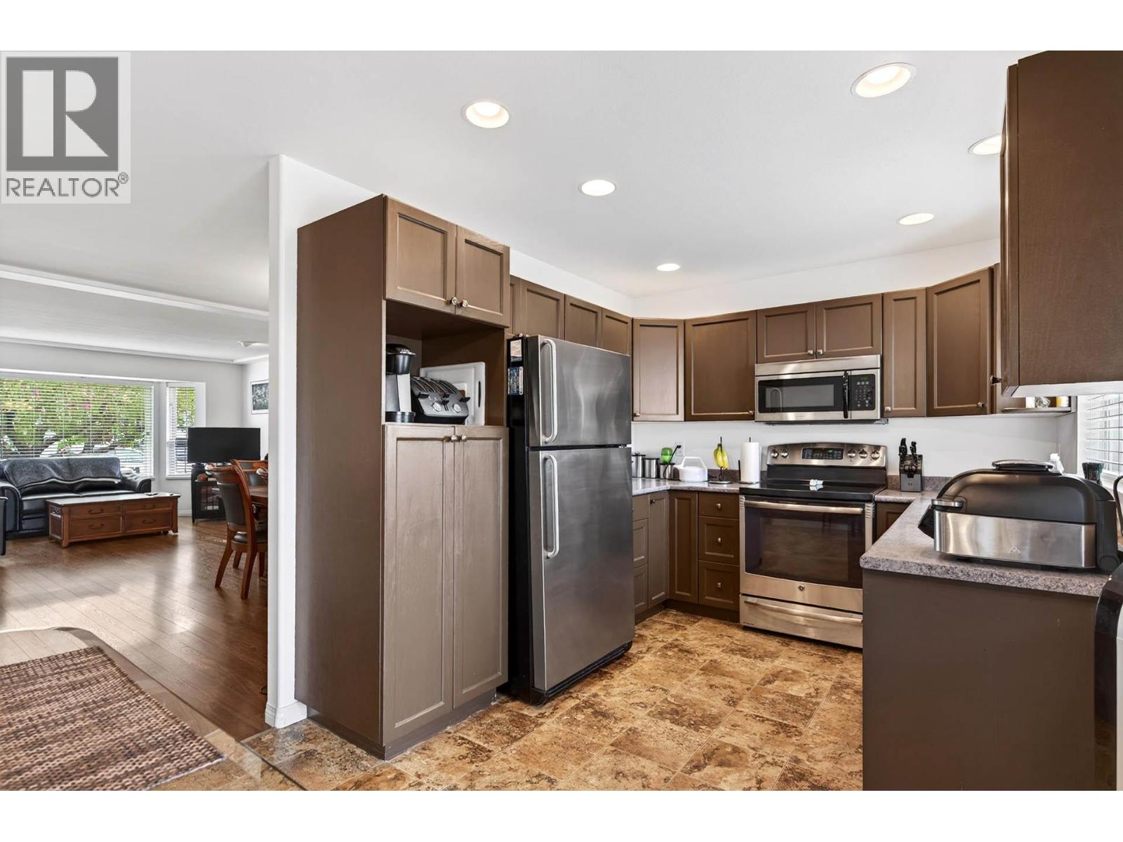 2359 Whitburn Crescent, Kamloops, British Columbia  V1S 1W4 - Photo 12 - 10387233