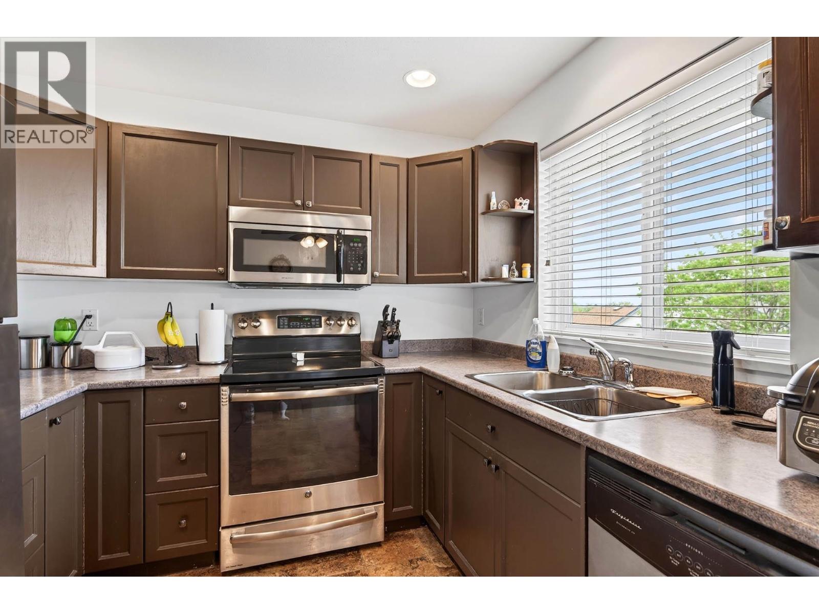 2359 Whitburn Crescent, Kamloops, British Columbia  V1S 1W4 - Photo 13 - 10387233