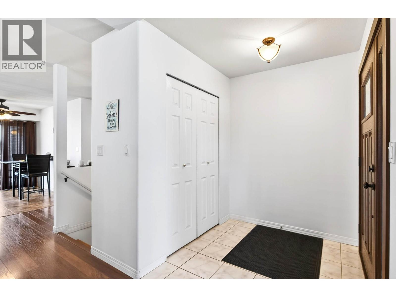 2359 Whitburn Crescent, Kamloops, British Columbia  V1S 1W4 - Photo 2 - 10387233