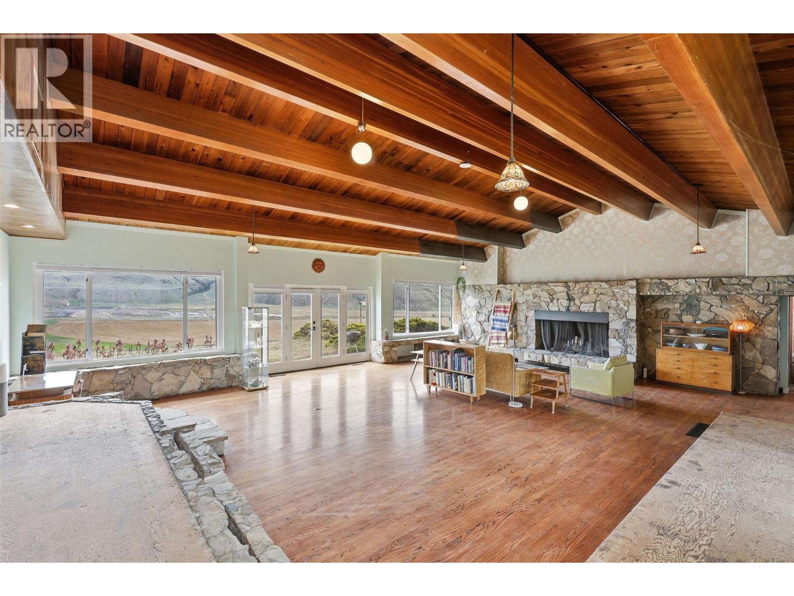 1353 Bale Road, Kamloops, British Columbia  V0K 2J0 - Photo 11 - 10387397