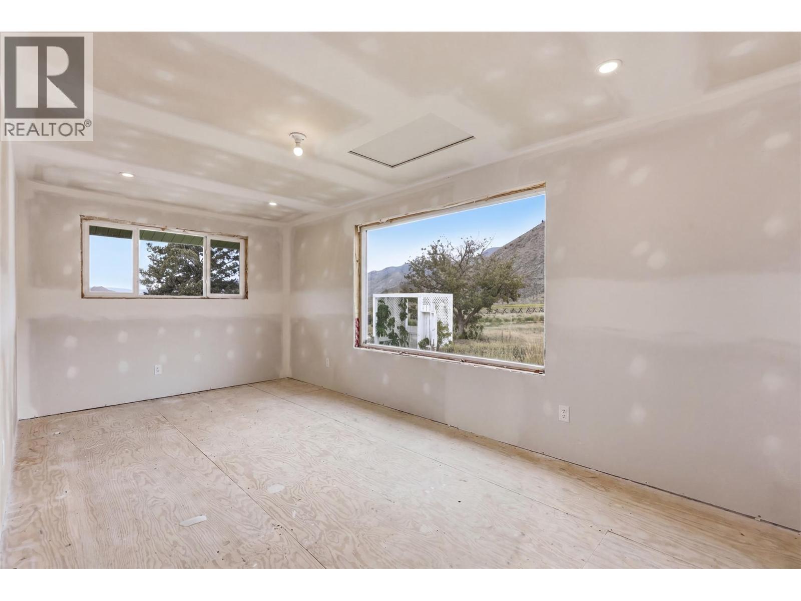 1353 Bale Road, Kamloops, British Columbia  V0K 2J0 - Photo 40 - 10387397