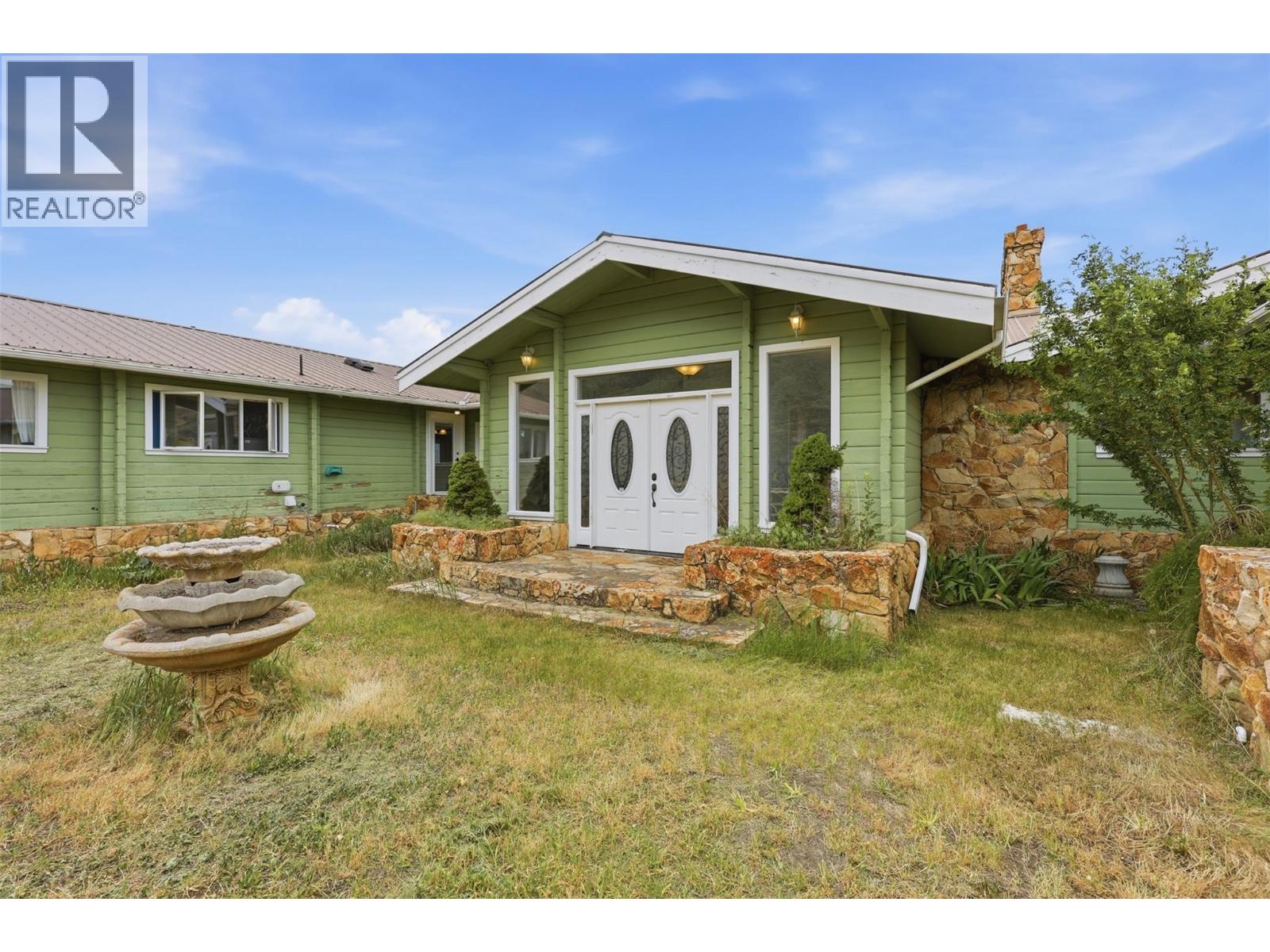 1353 Bale Road, Kamloops, British Columbia  V0K 2J0 - Photo 5 - 10387397